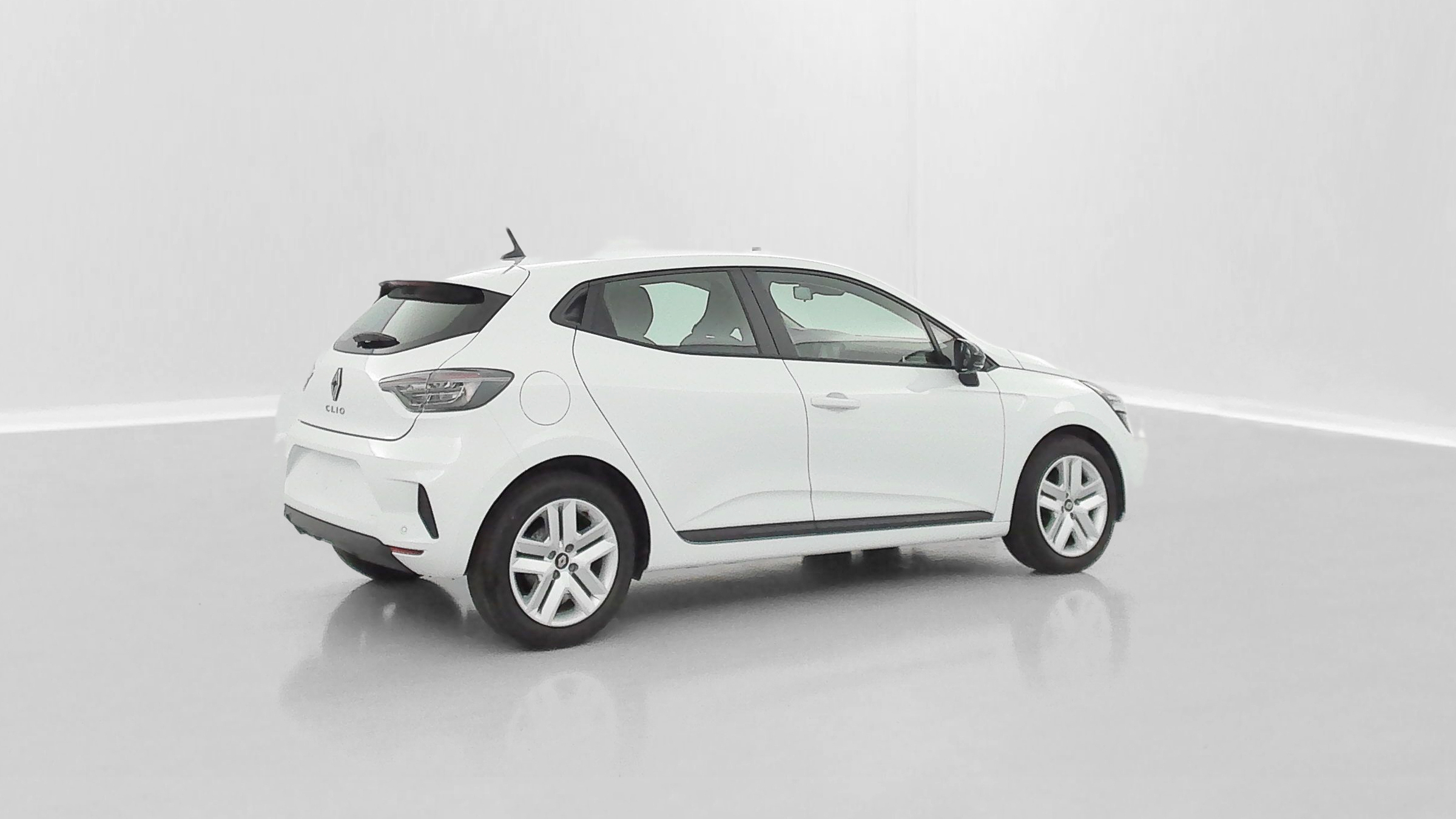 GLI00002513_p53 - RENAULT - CLIO - 2024 - photo 28