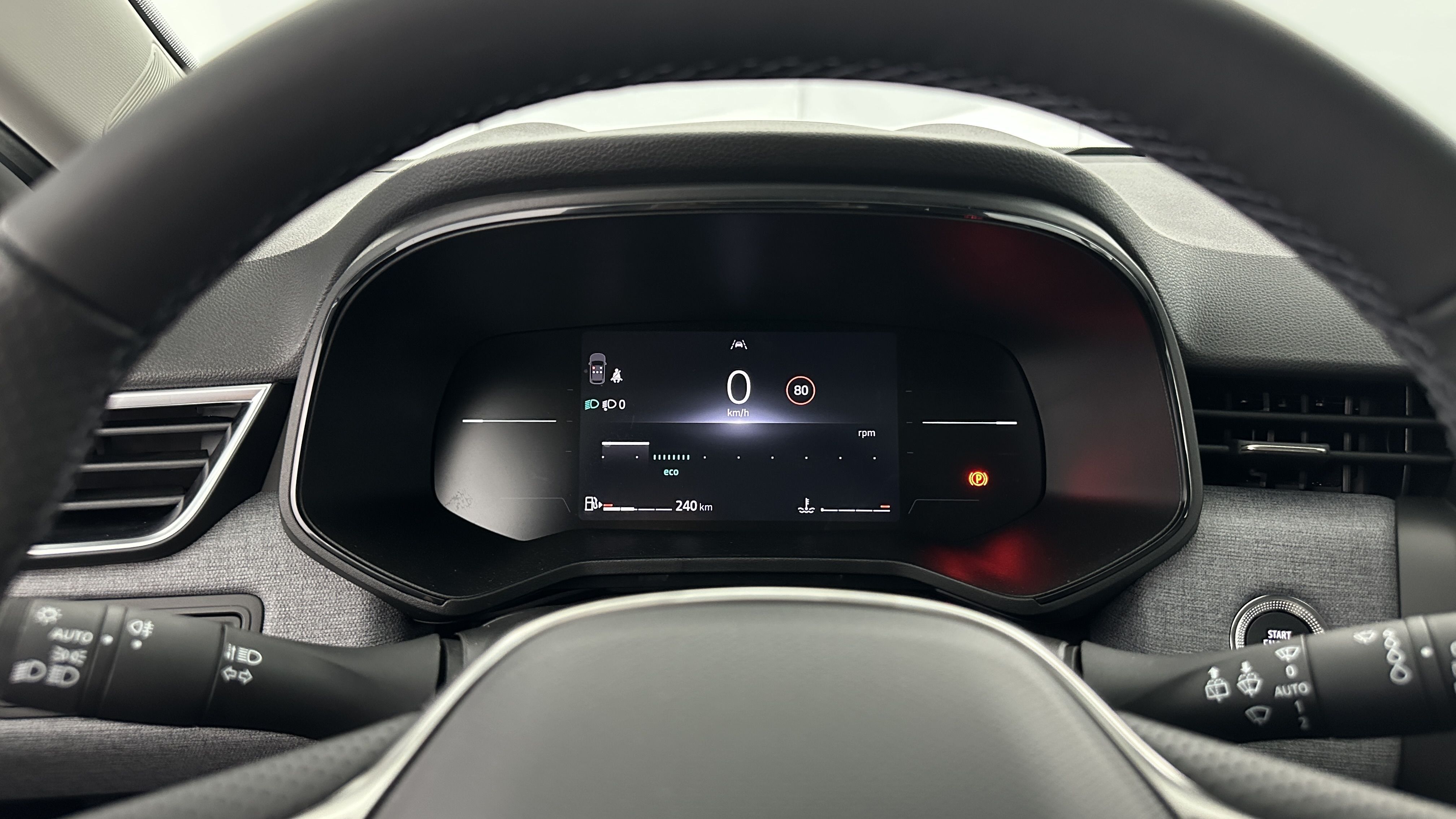 GLI00002517_p53 - RENAULT - CLIO - 2024 - photo 14