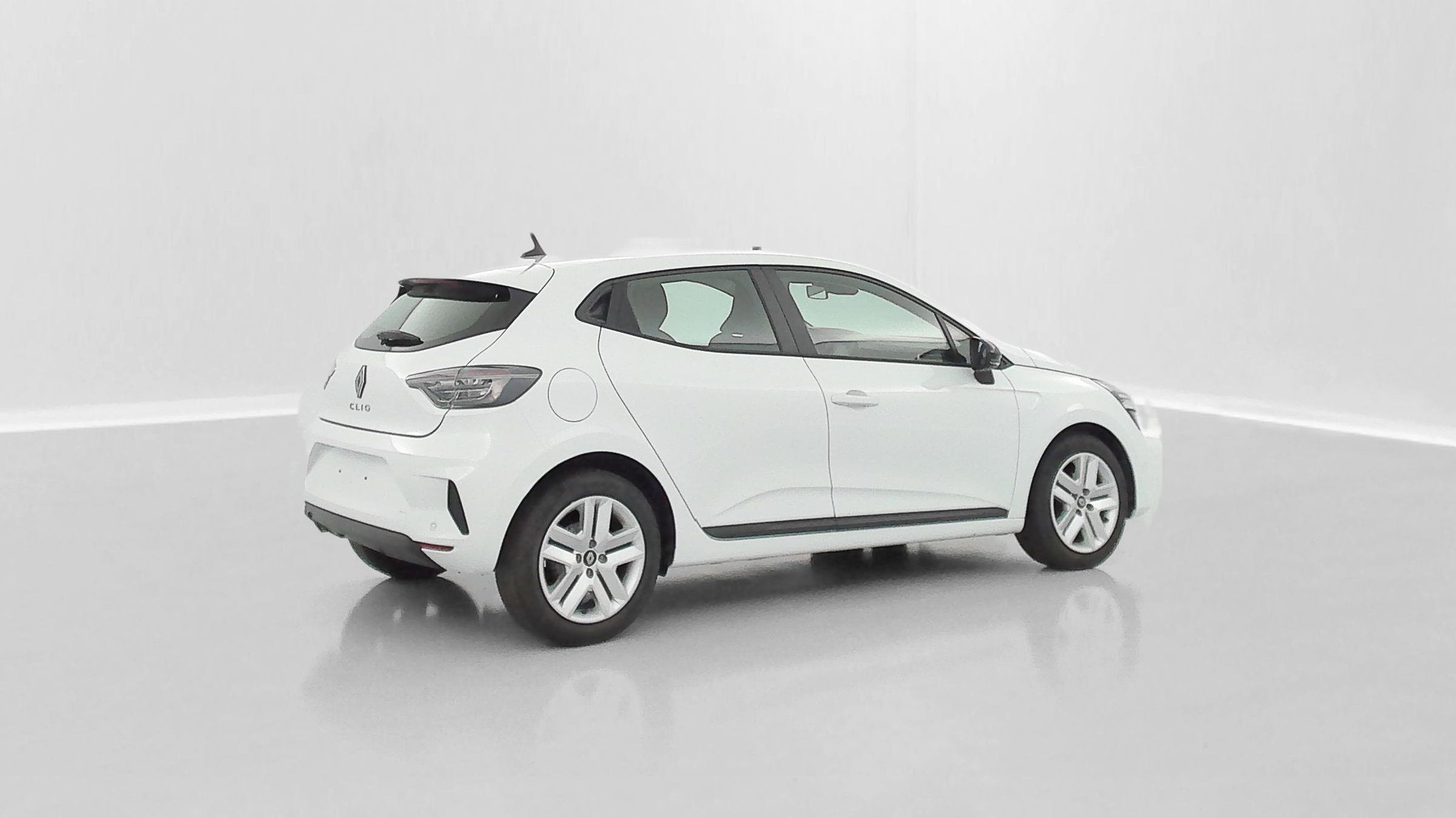 GLI00002517_p53 - RENAULT - CLIO - 2024 - photo 26