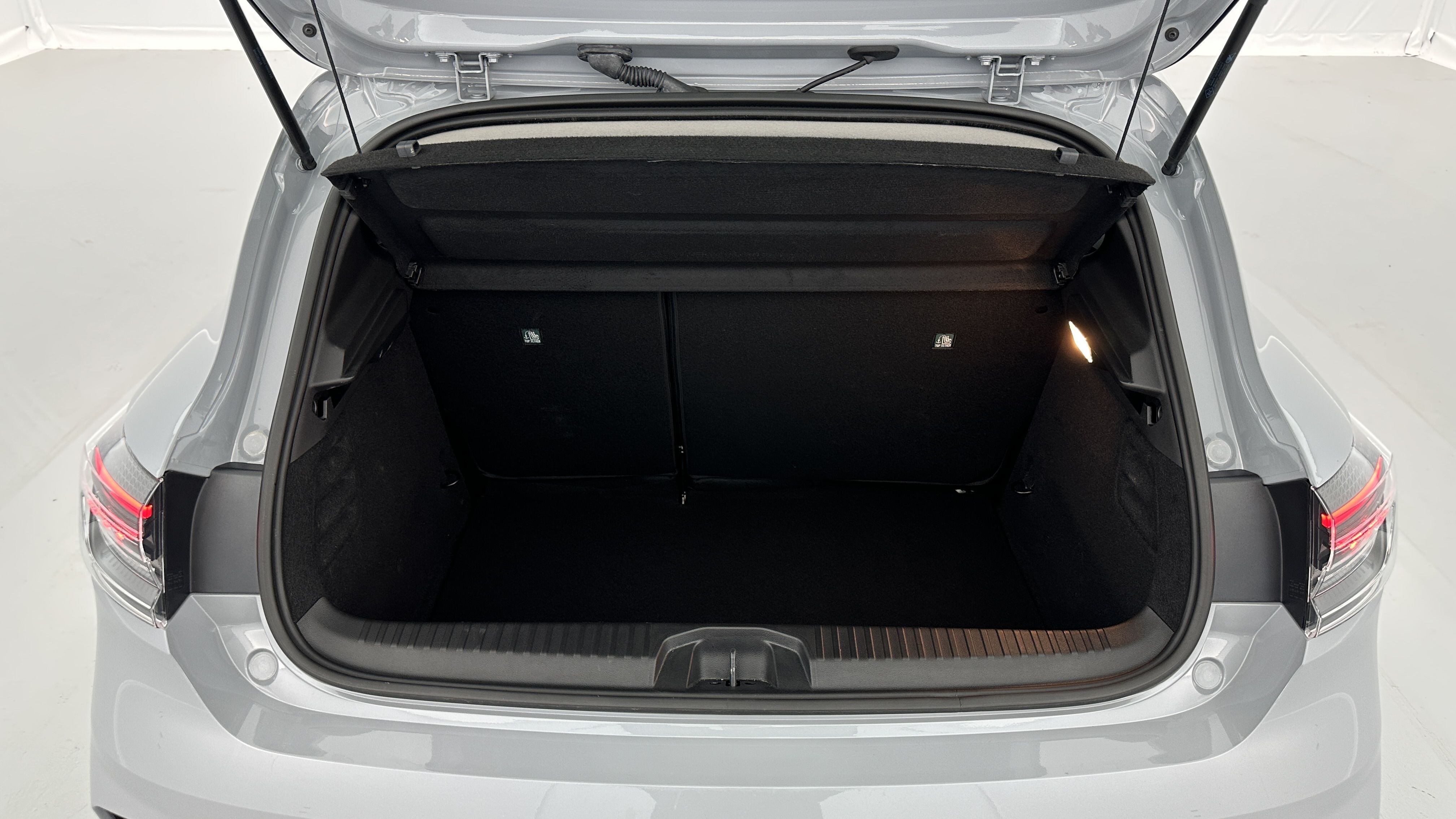 GLI00002523_p53 - RENAULT - CLIO - 2024 - photo 10