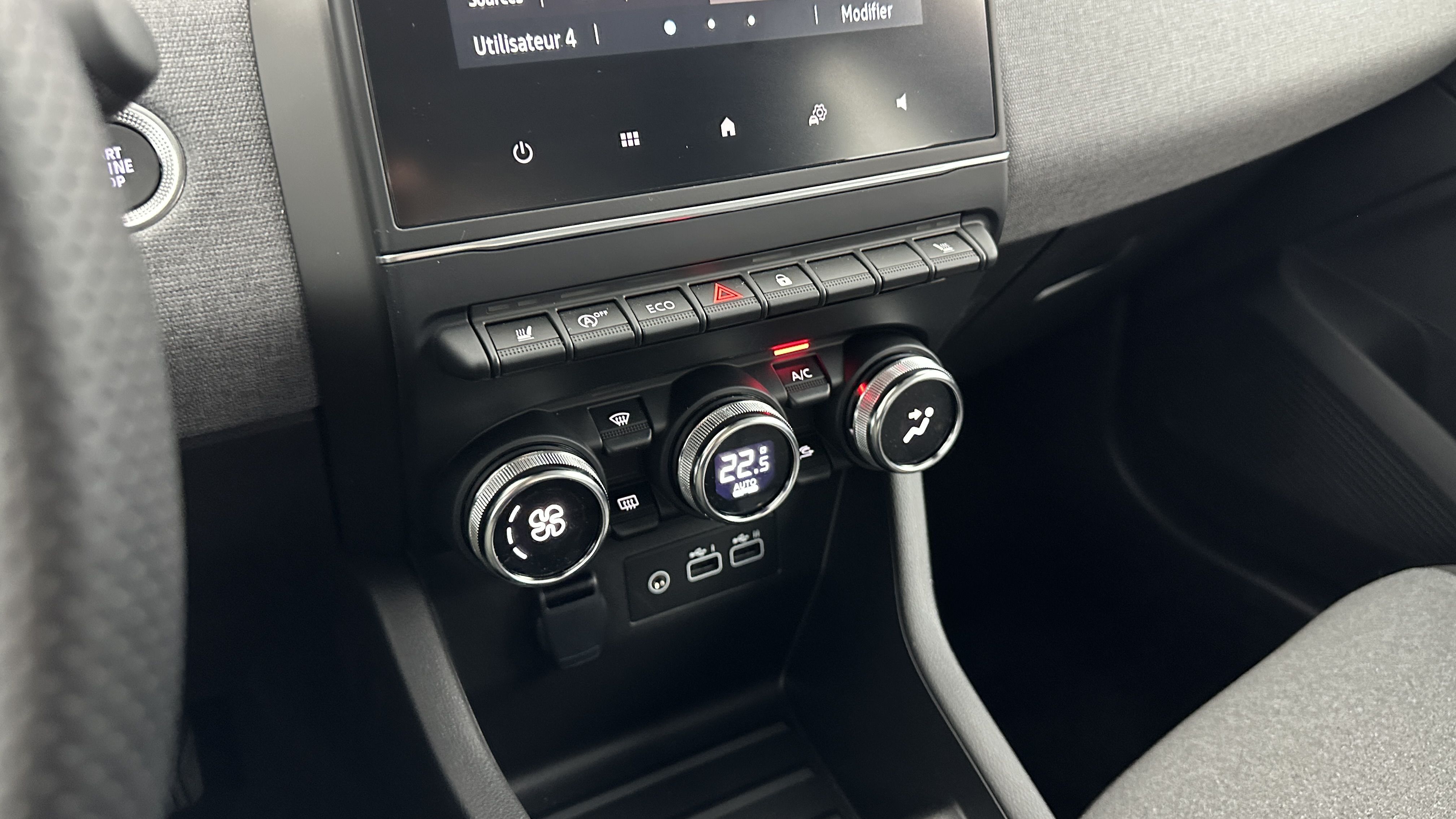 GLI00002523_p53 - RENAULT - CLIO - 2024 - photo 19