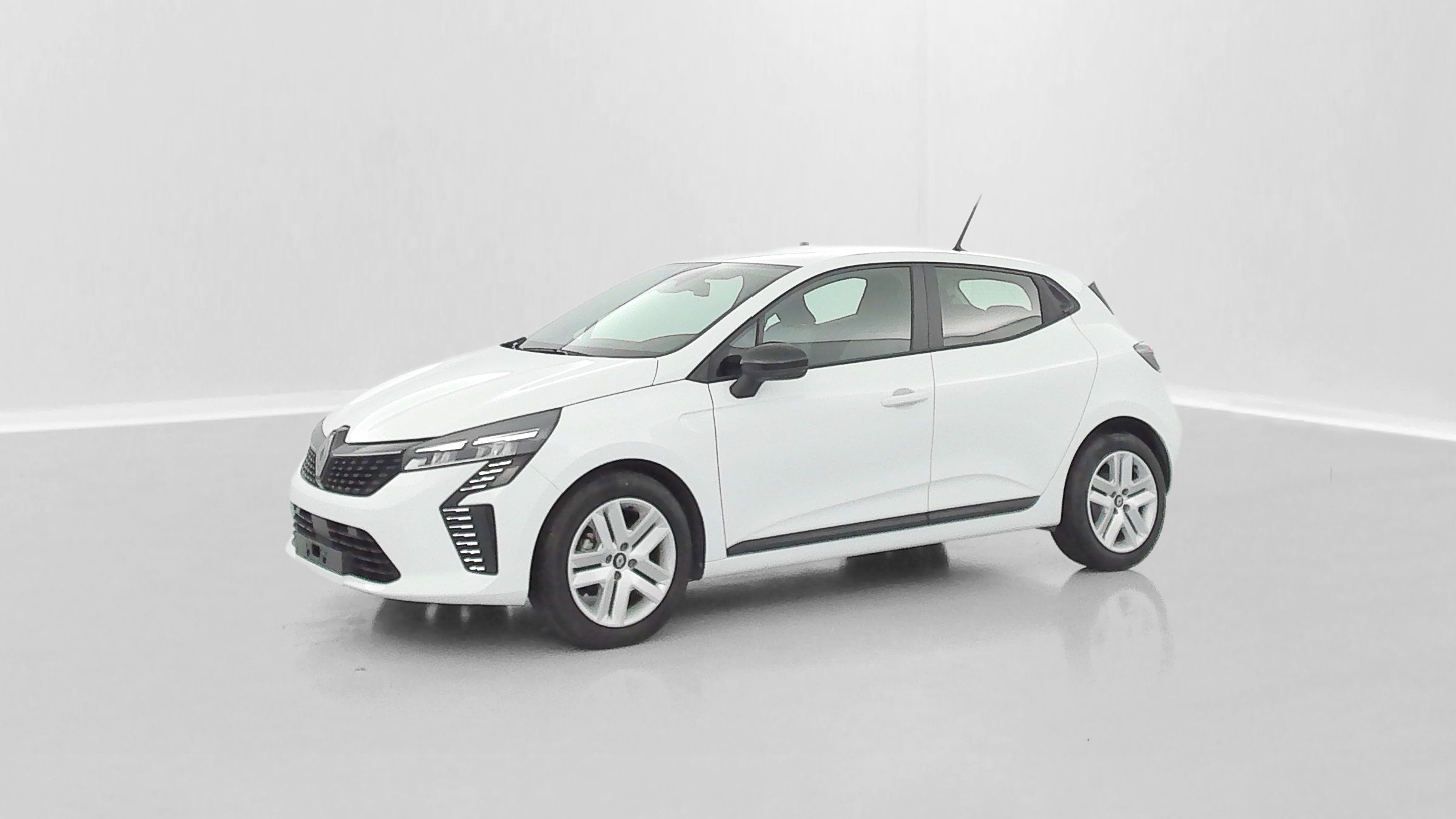 GLI00002524_p53 - RENAULT - CLIO - 2024 - photo 24