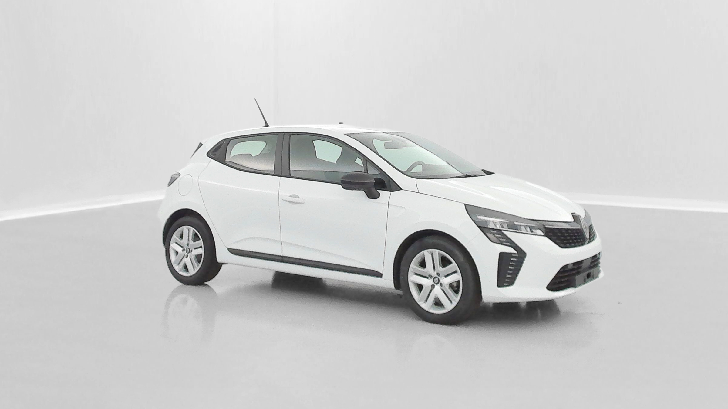 GLI00002524_p53 - RENAULT - CLIO - 2024 - photo 27