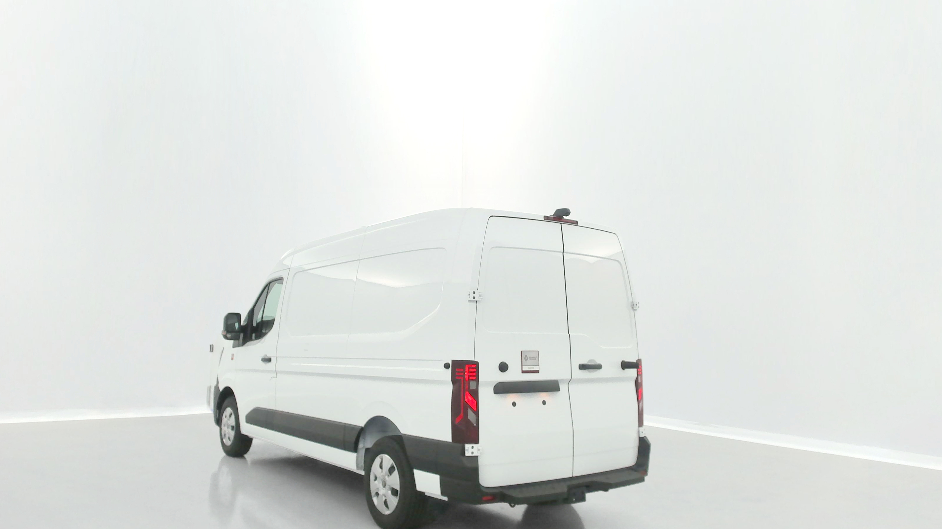 GLI00007112_p53 - RENAULT - MASTER - 2025 - photo 5