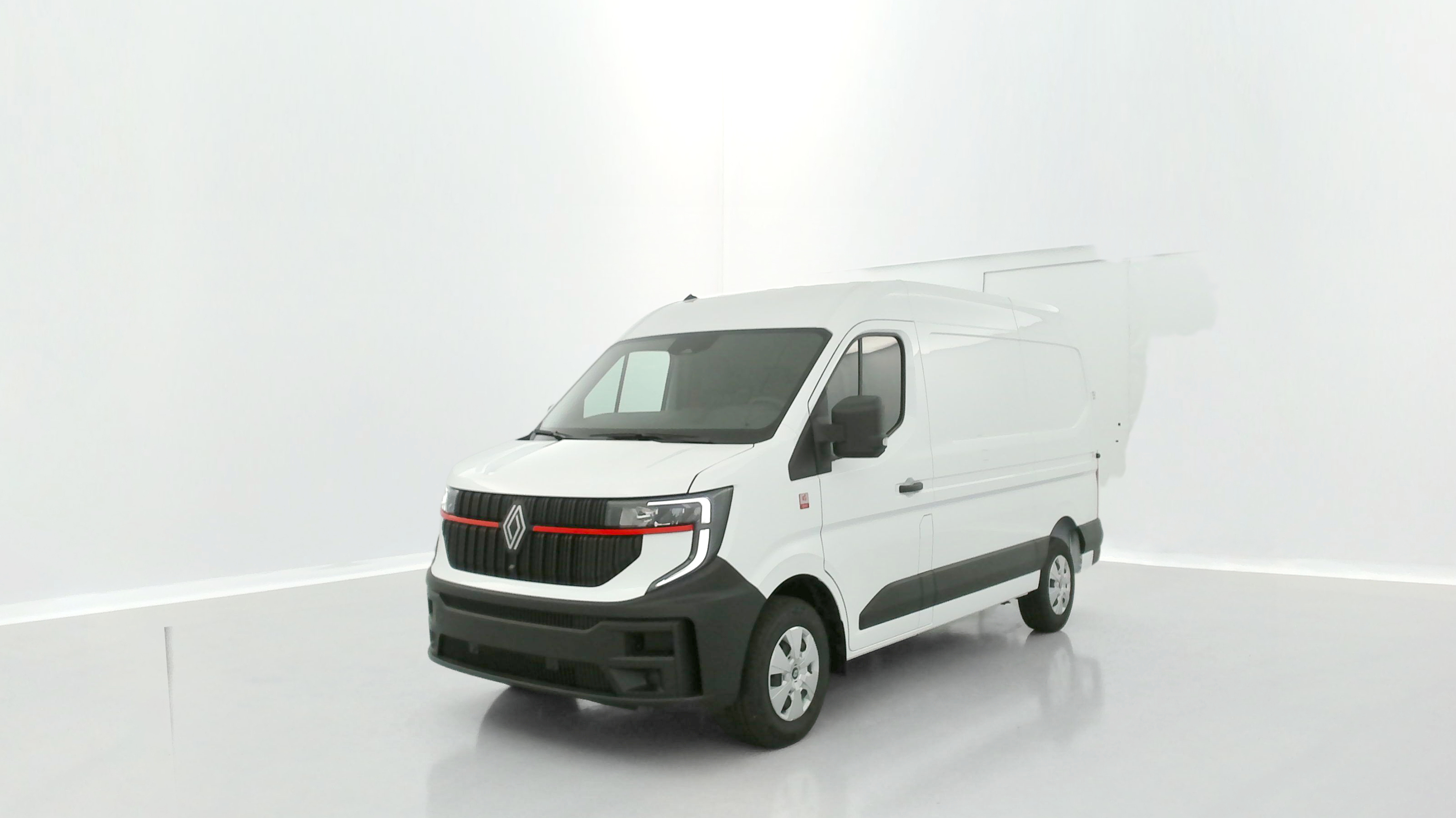 GLI00007110_p53 - RENAULT - MASTER - 2025 - photo 3