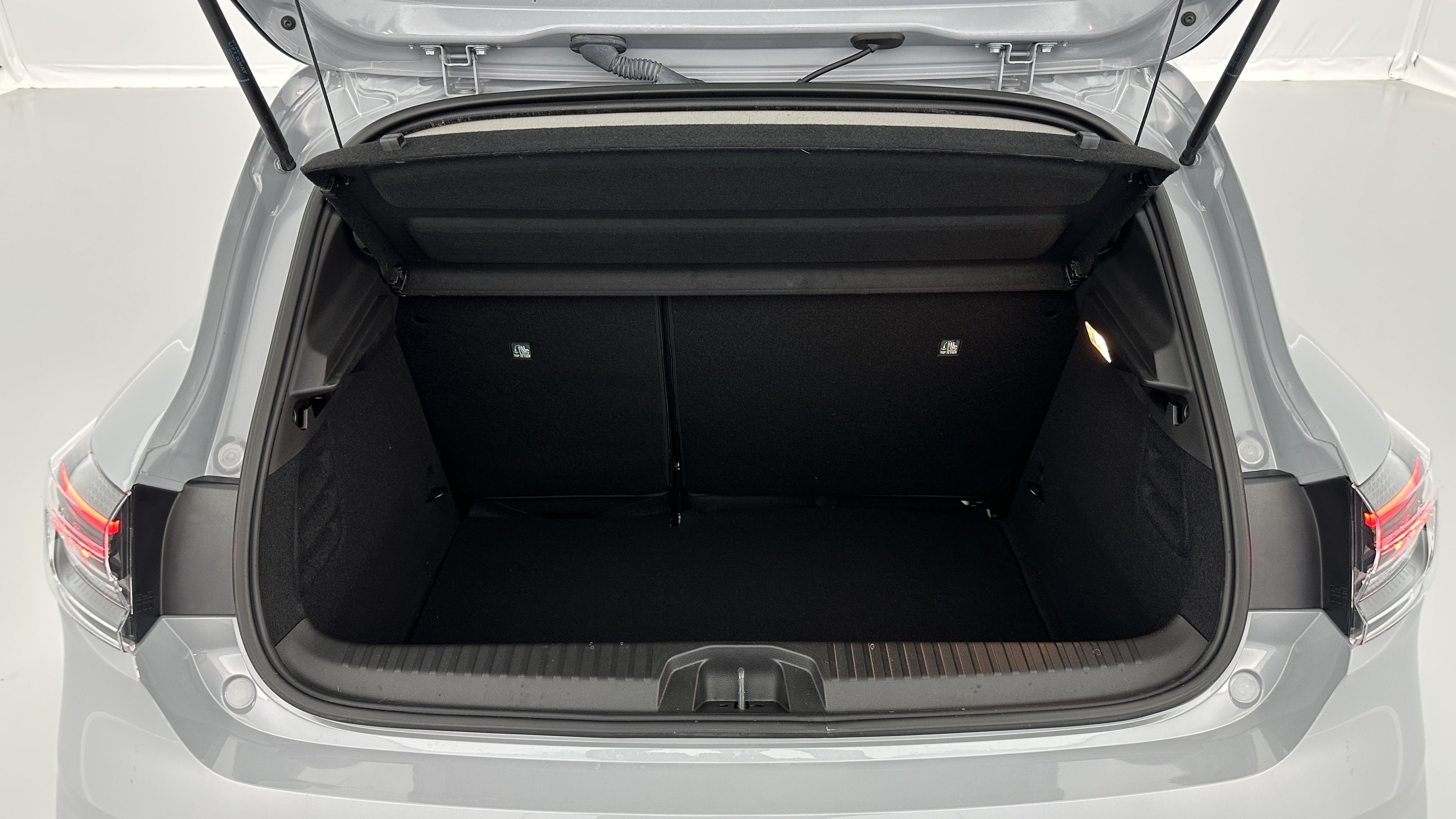 GLI00007886_p53 - RENAULT - CLIO - 2025 - photo 10