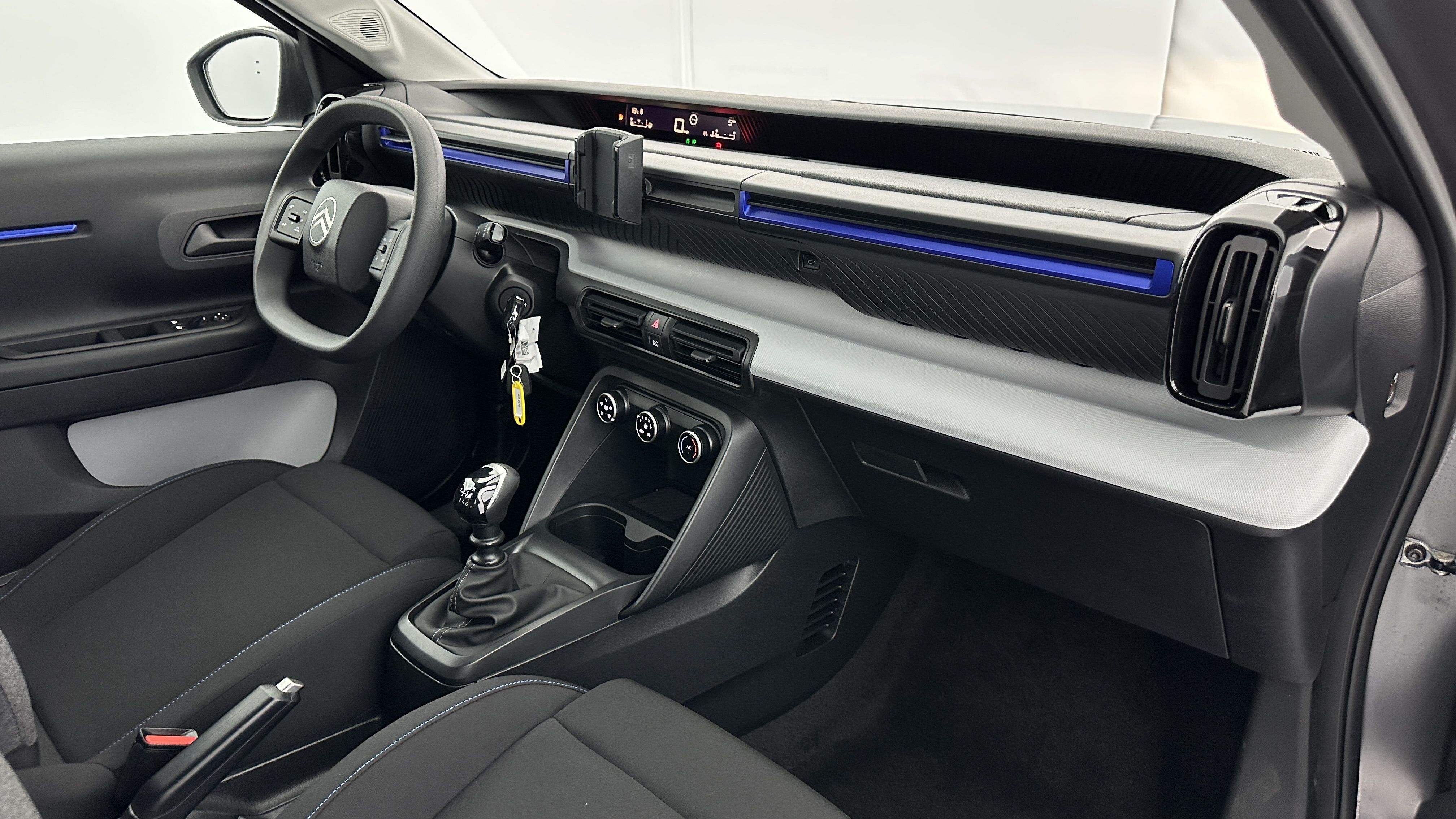 GLI00003018_p53 - CITROEN - C3 - 2025 - photo 8