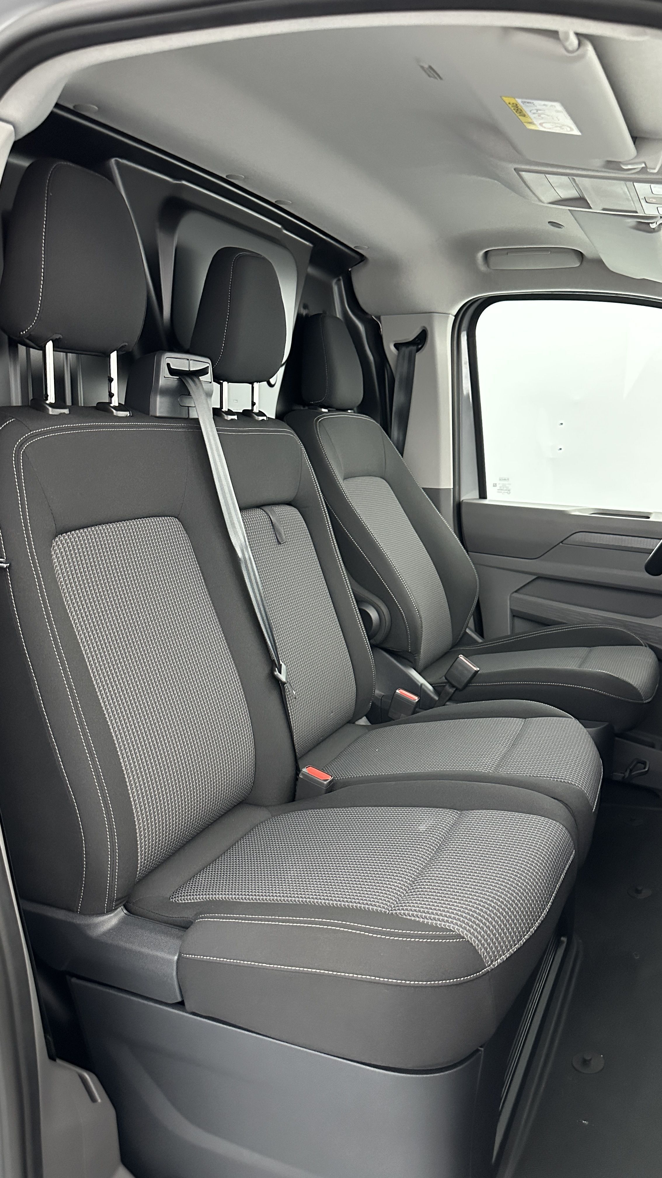 GLI00006901_p53 - VOLKSWAGEN - TRANSPORTER - 2025 - photo 14