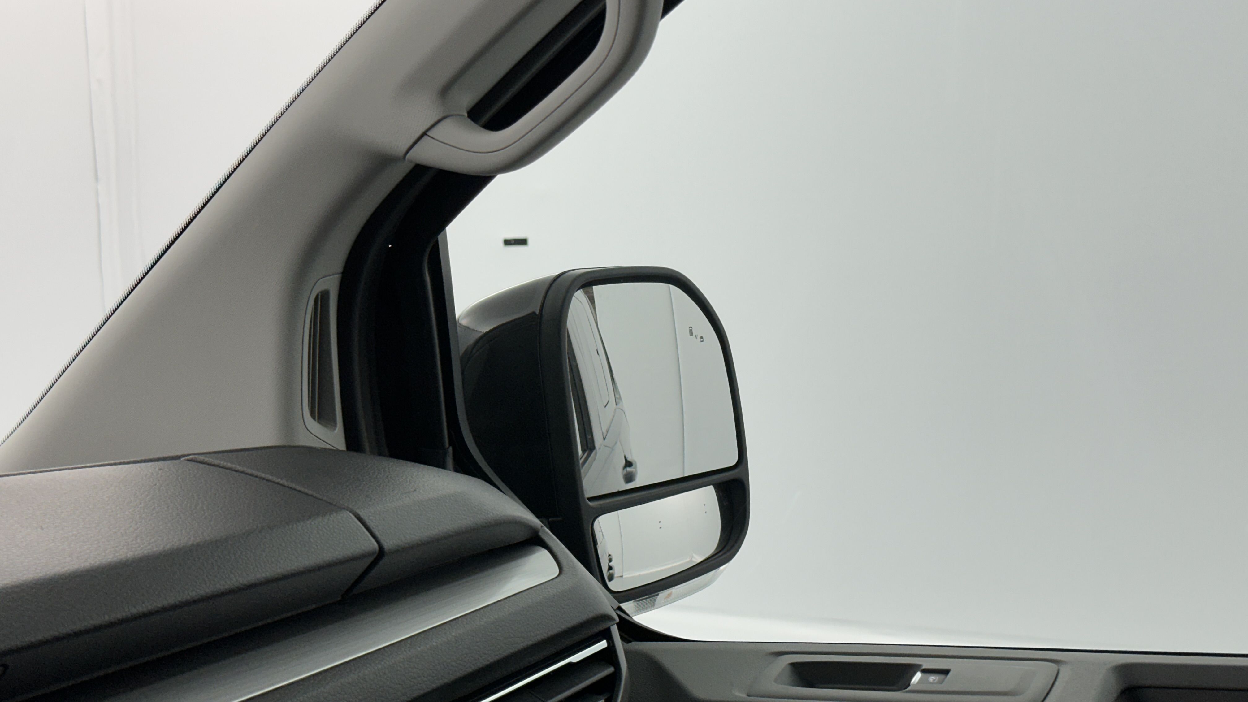 GLI00007513_p53 - VOLKSWAGEN - TRANSPORTER PROCAB - 2025 - photo 17