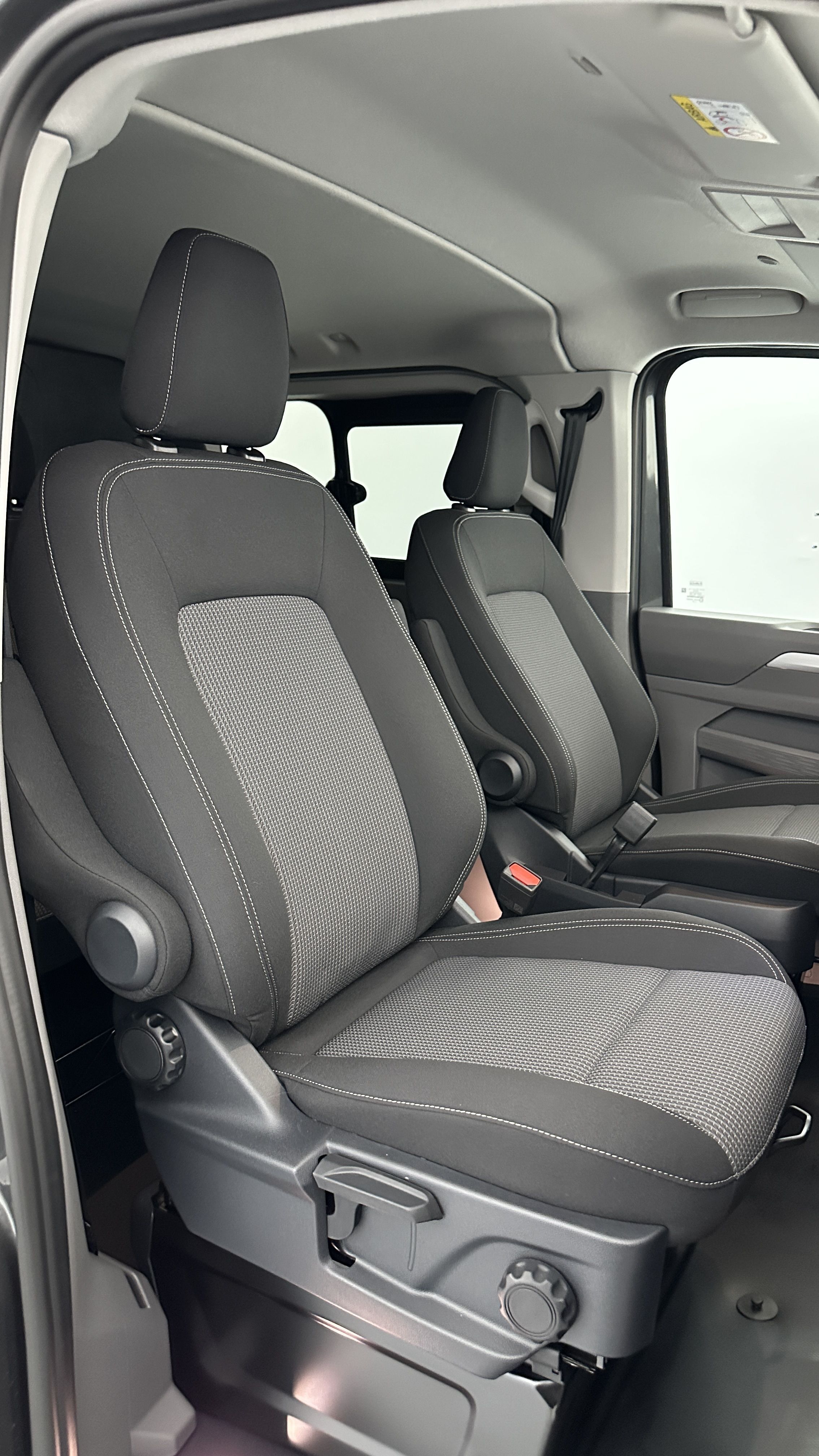 GLI00009273_p53 - VOLKSWAGEN - TRANSPORTER PROCAB - 2025 - photo 13