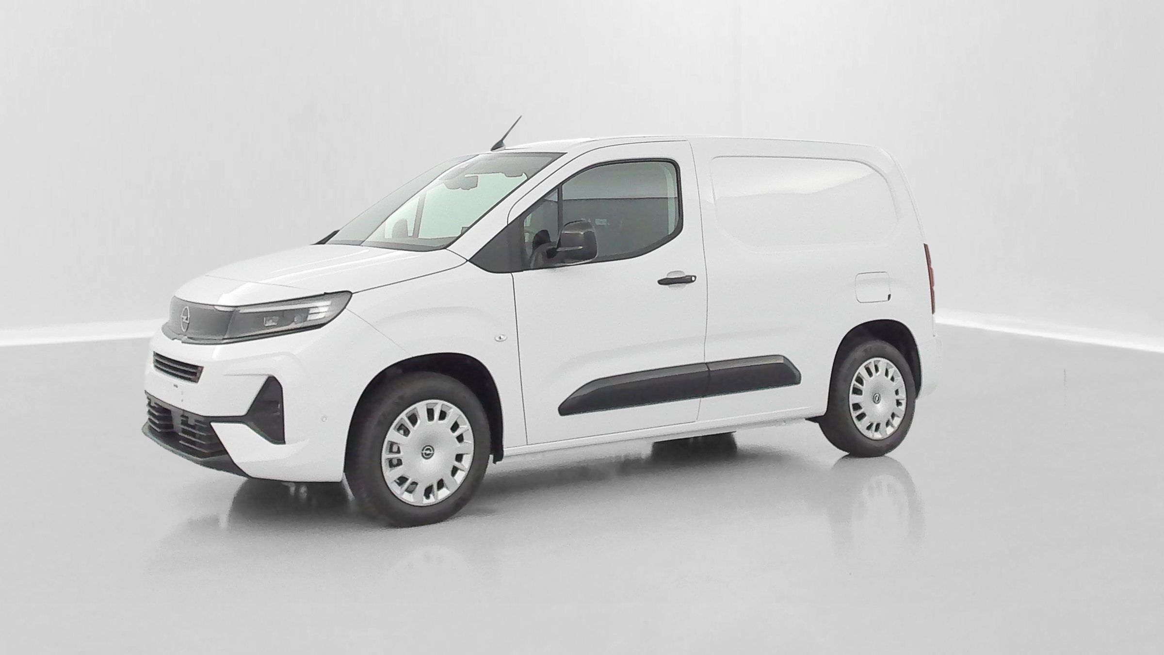 GLI00007906_p53 - OPEL - COMBO - 2025 - photo 23