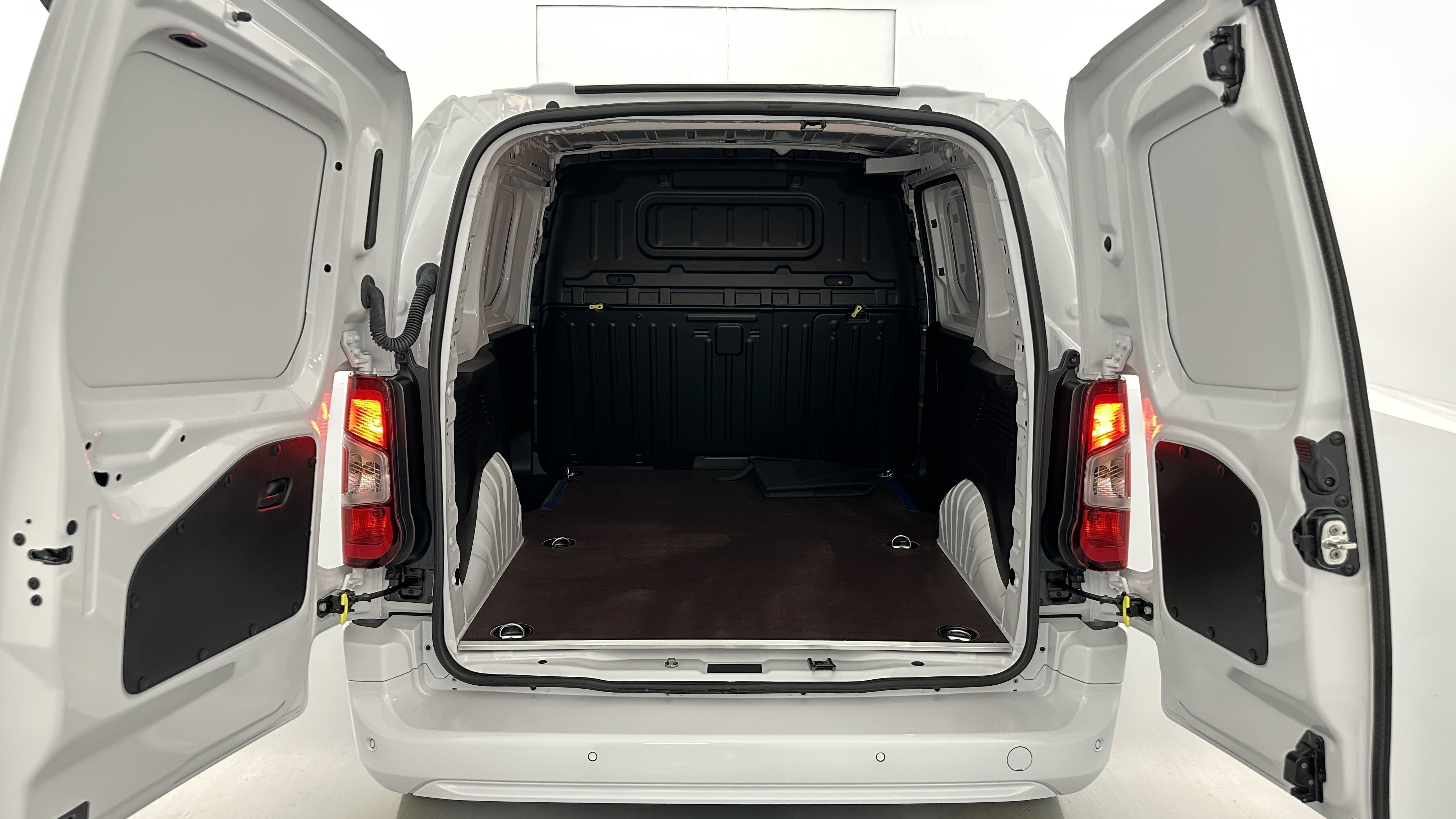 GLI00007905_p53 - OPEL - COMBO - 2025 - photo 9