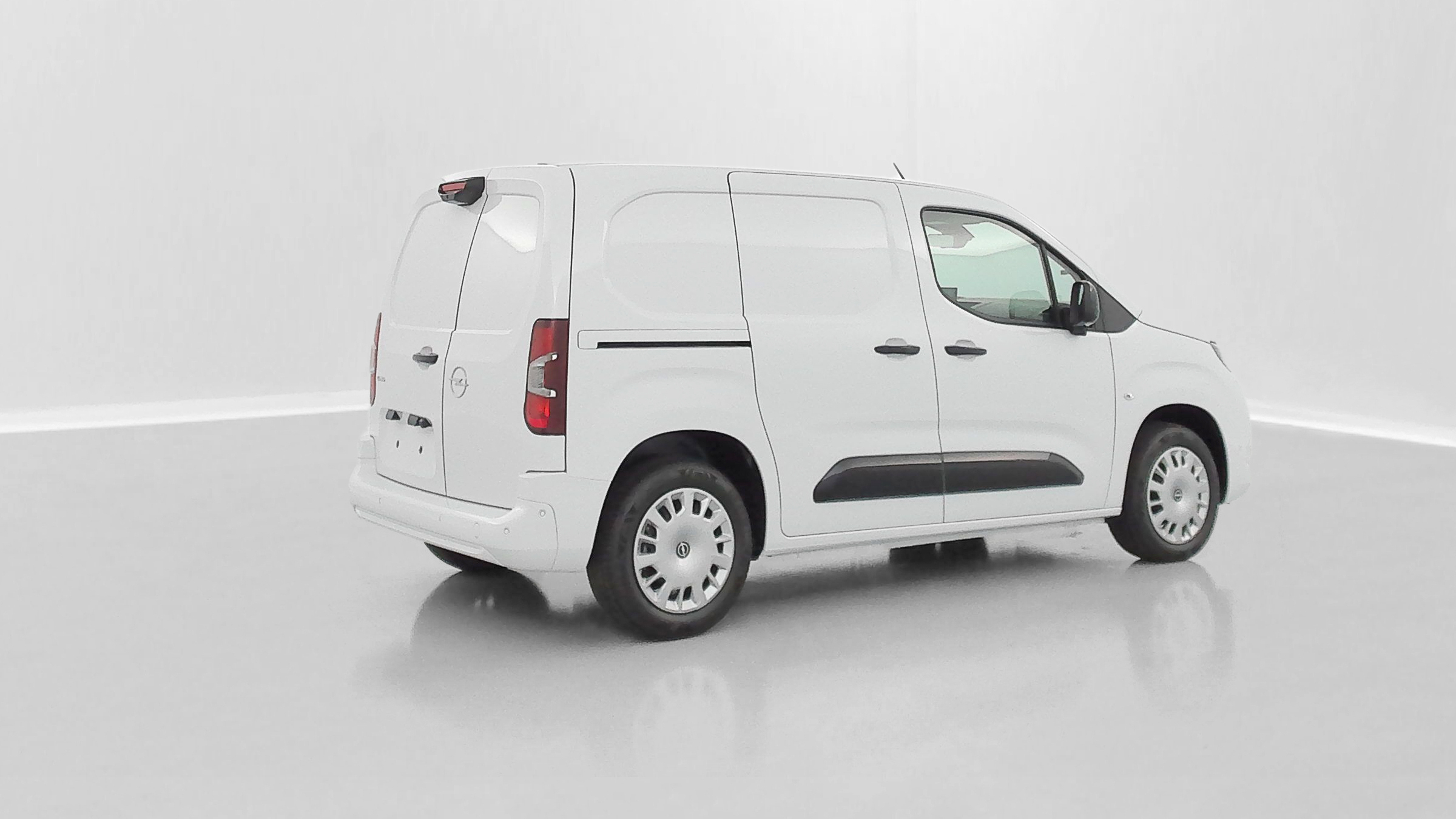 GLI00007905_p53 - OPEL - COMBO - 2025 - photo 25