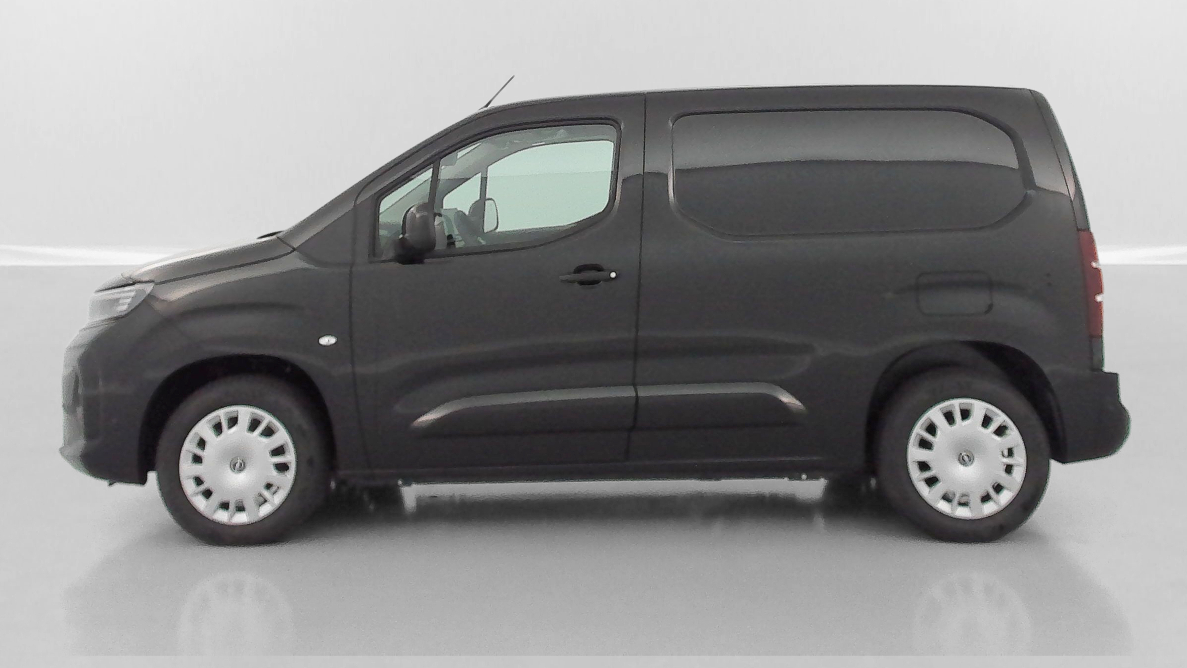 GLI00007904_p53 - OPEL - COMBO - 2025 - photo 4