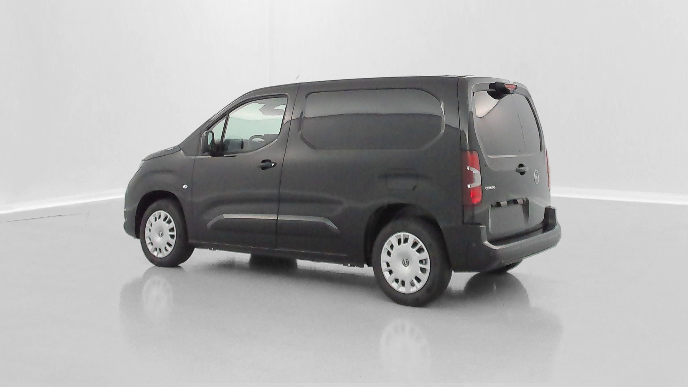 GLI00007904_p53 - OPEL - COMBO - 2025 - photo 24