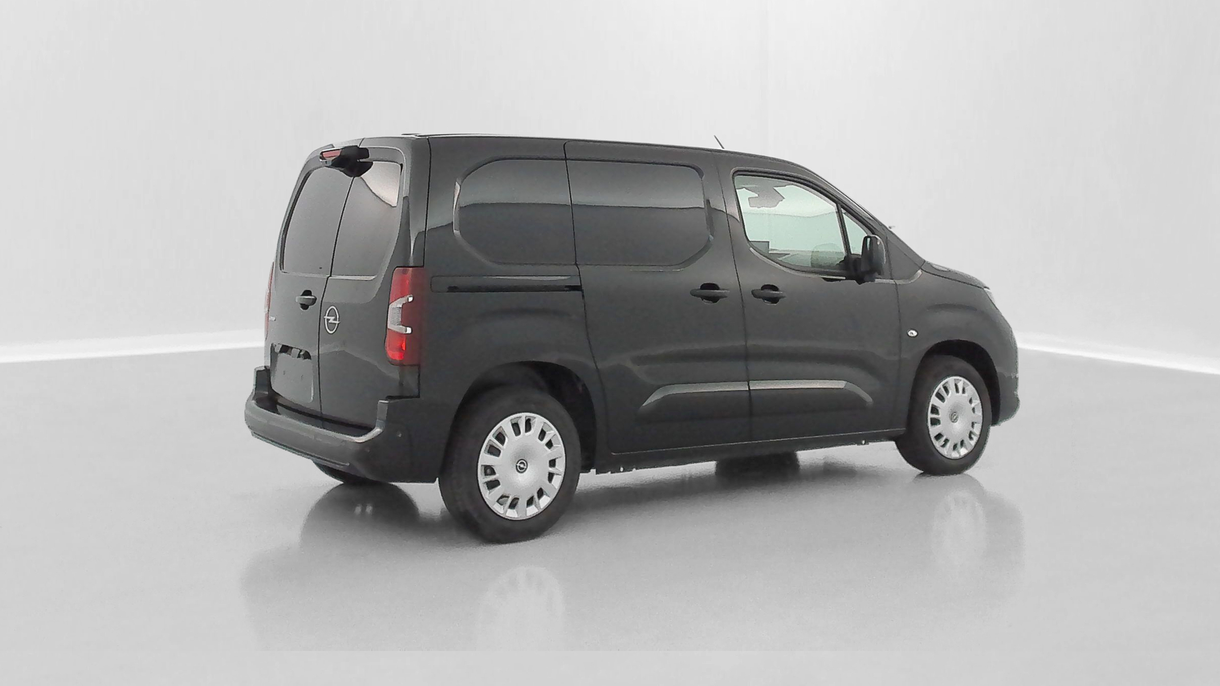 GLI00007904_p53 - OPEL - COMBO - 2025 - photo 25