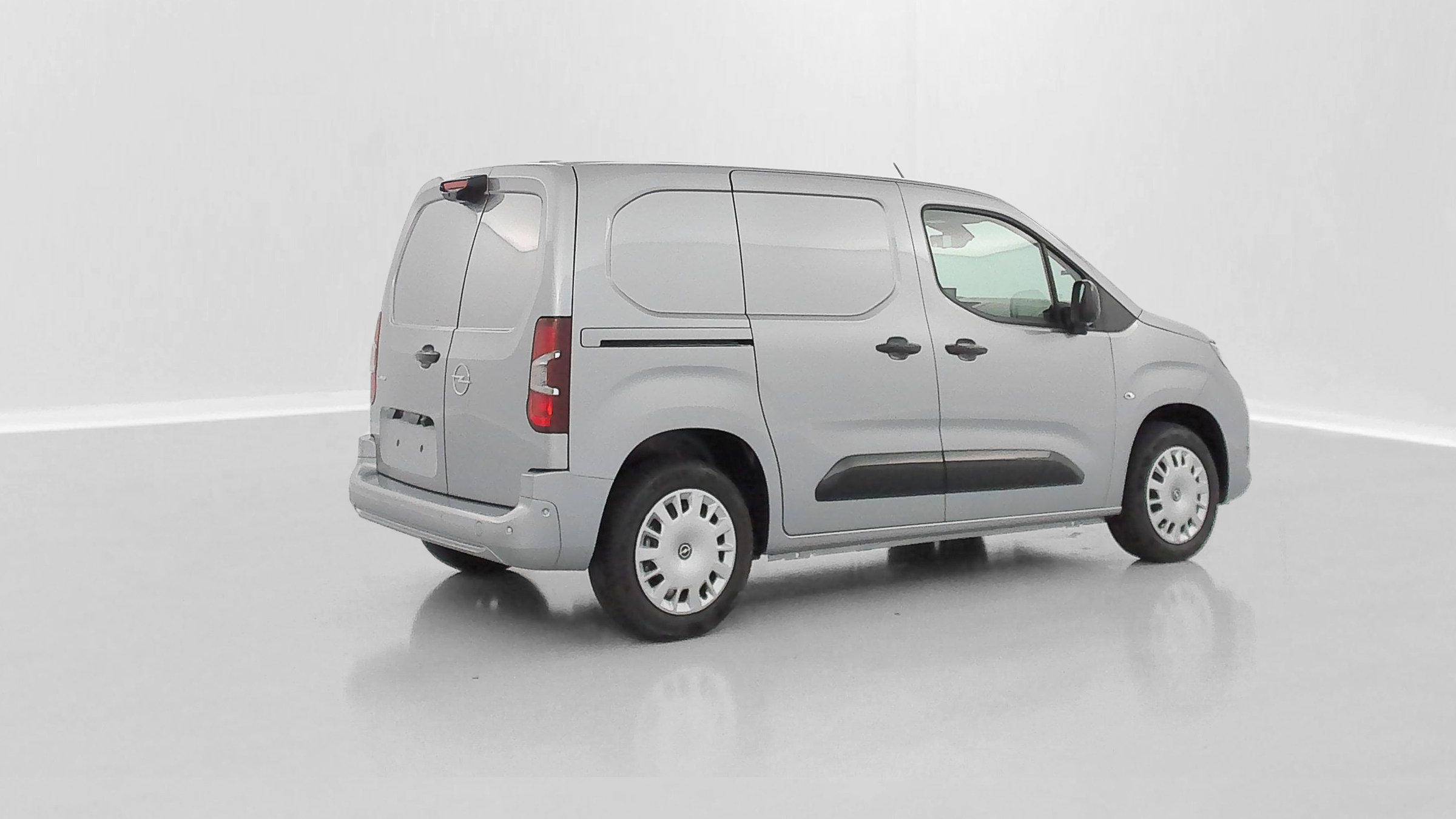 GLI00007903_p53 - OPEL - COMBO - 2025 - photo 27
