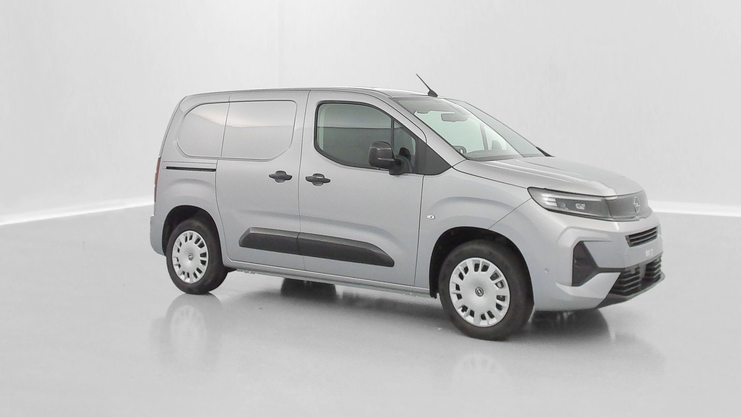 GLI00007903_p53 - OPEL - COMBO - 2025 - photo 28