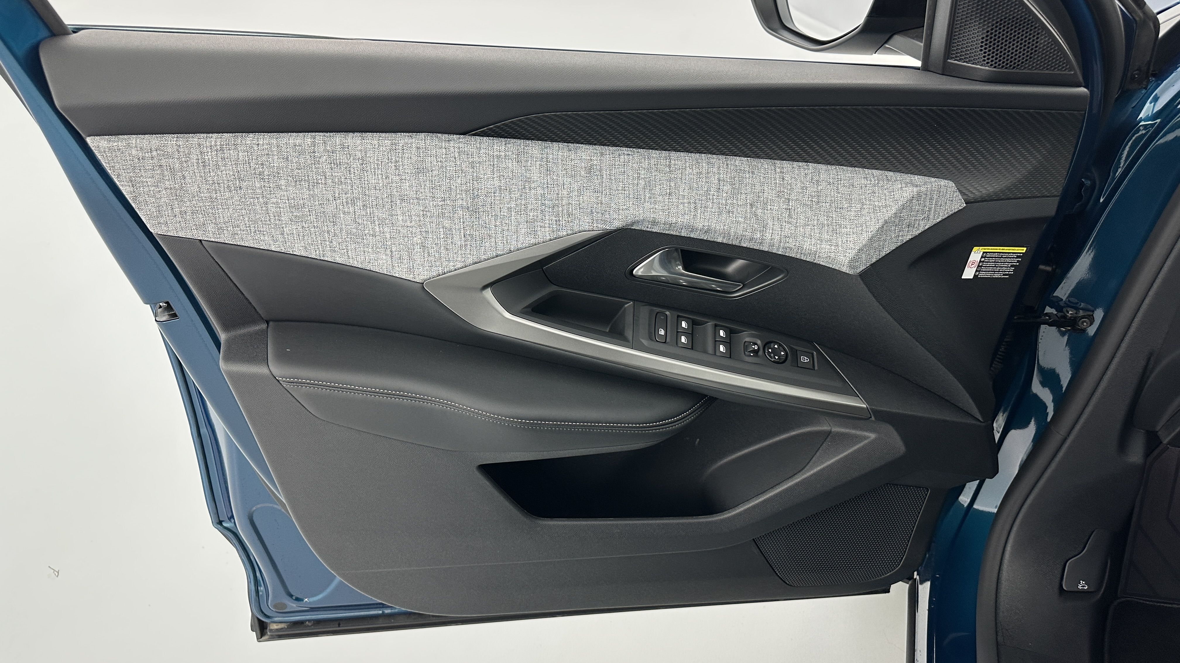 GLI00006038_p53 - PEUGEOT - 3008 - 2025 - photo 13