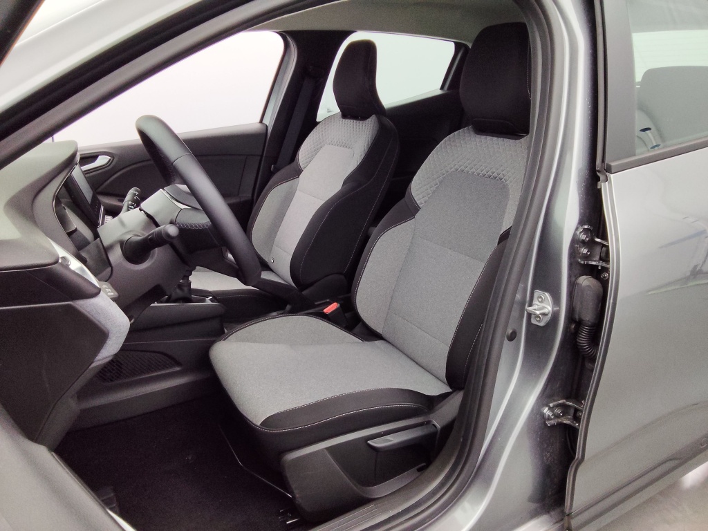 72485_p51 - RENAULT - CLIO - 2025 - photo 14