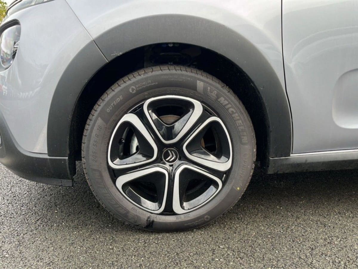 361325_p2 - CITROEN - C3 - 2024 - photo 9