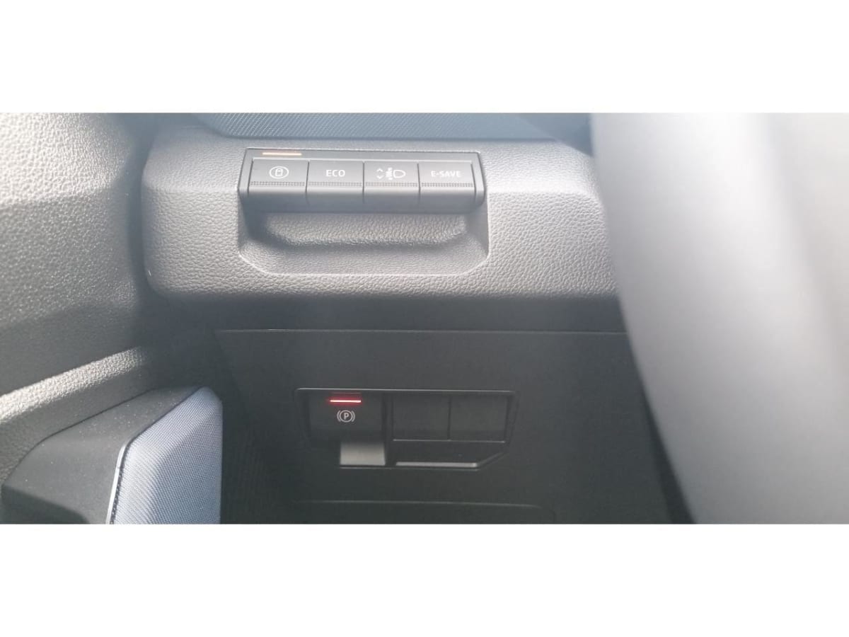 360674_p2 - DACIA - DUSTER - 2025 - photo 10