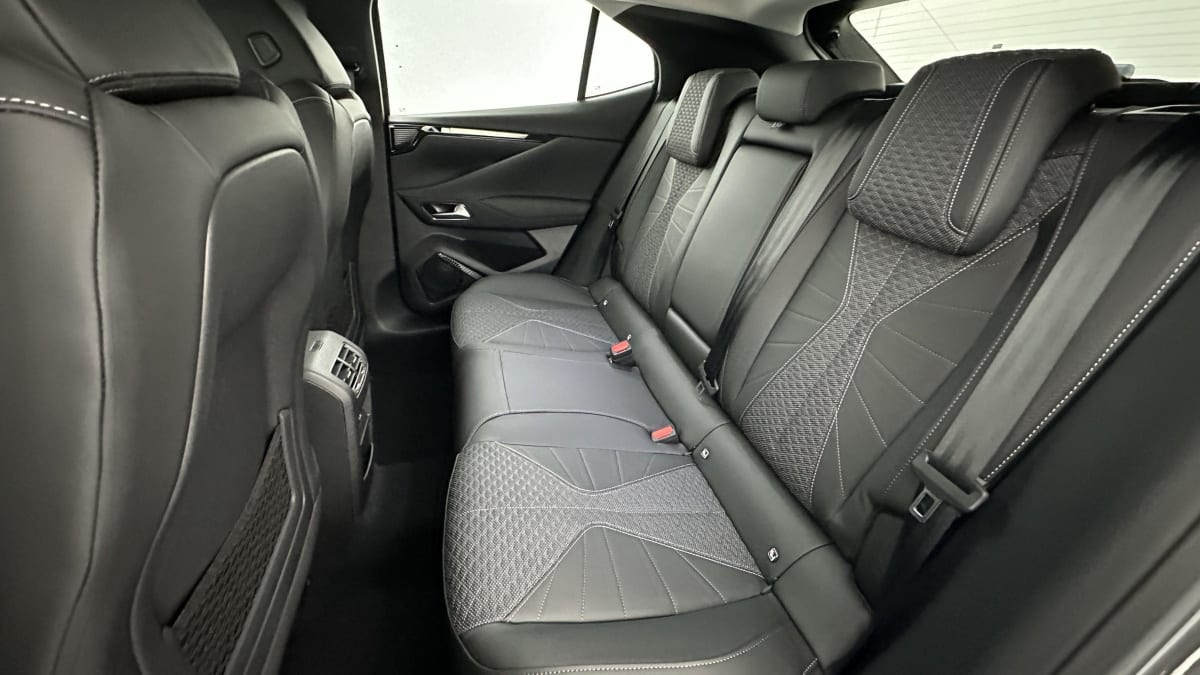 361375_p2 - DS - DS 4 - 2025 - photo 9