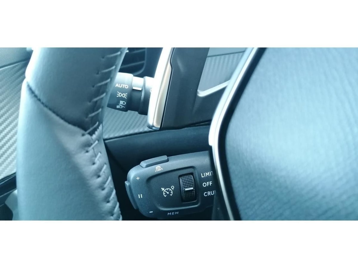 359997_p2 - PEUGEOT - 2008 - 2025 - photo 10