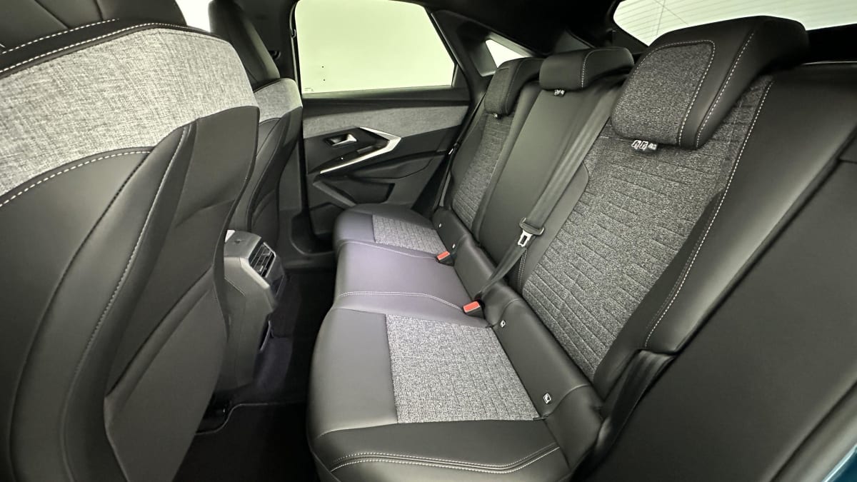 360620_p2 - PEUGEOT - 3008 - 2025 - photo 9