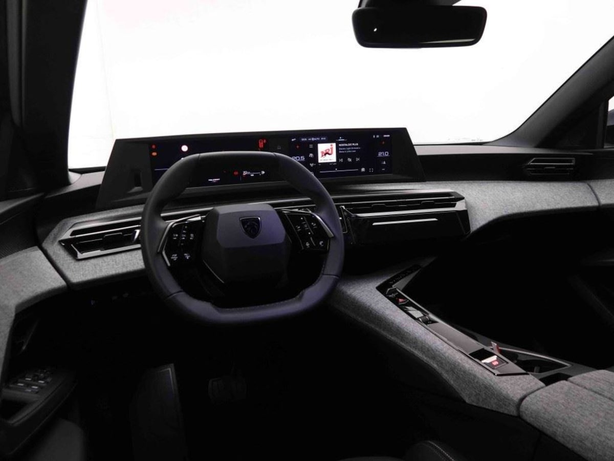 355940_p2 - PEUGEOT - 5008 - 2025 - photo 8
