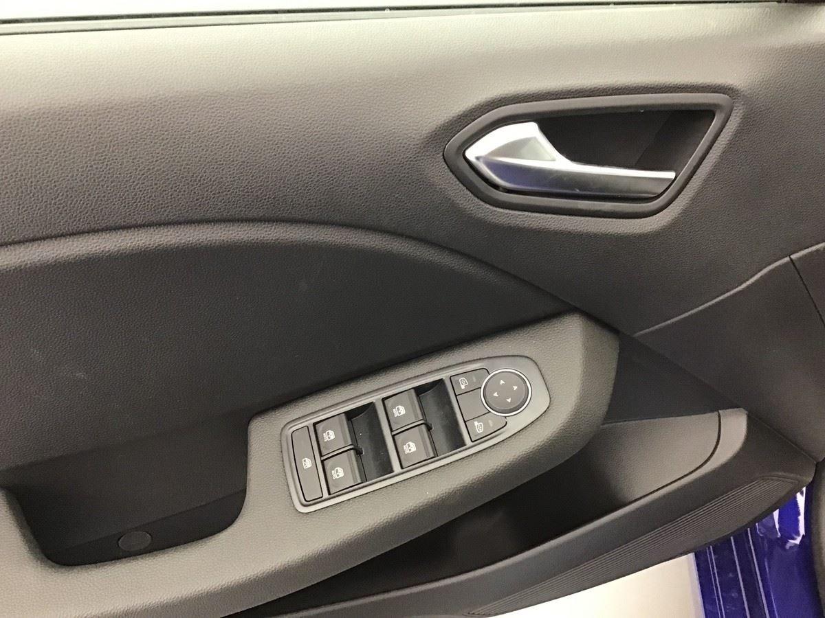 361523_p2 - RENAULT - CLIO 5 - 2025 - photo 9