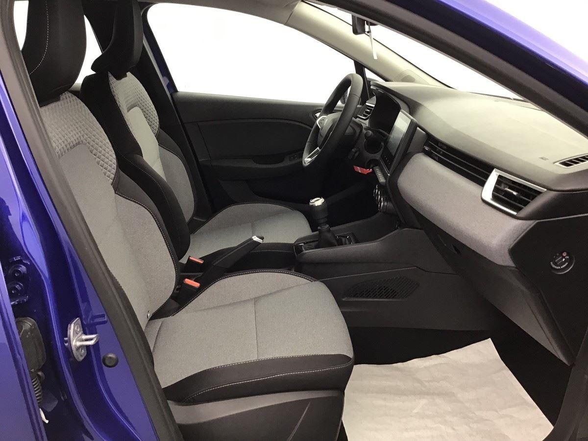 361523_p2 - RENAULT - CLIO 5 - 2025 - photo 6