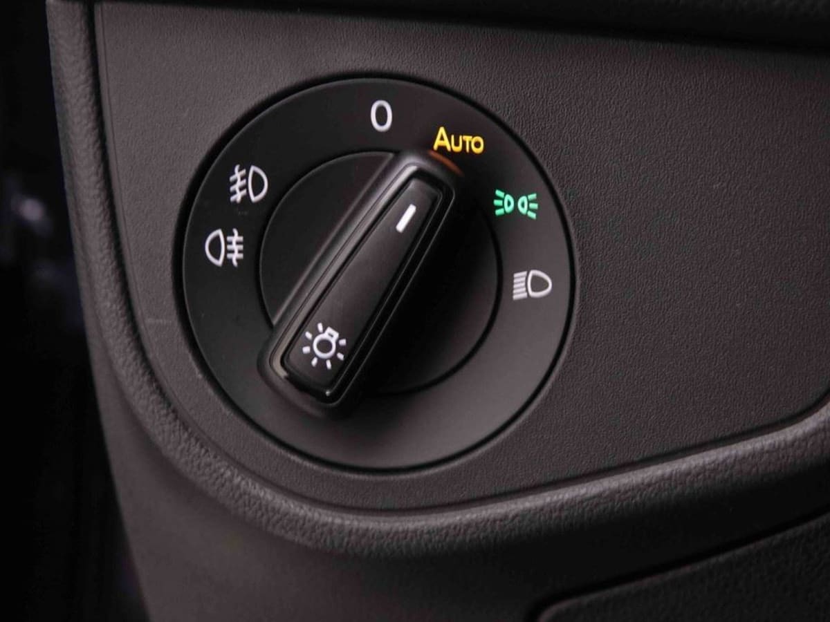 361798_p2 - VOLKSWAGEN - TAIGO - 2025 - photo 9