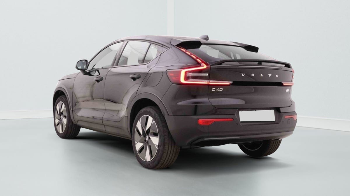 361102_p2 - VOLVO - EC40 - 2025 - photo 3