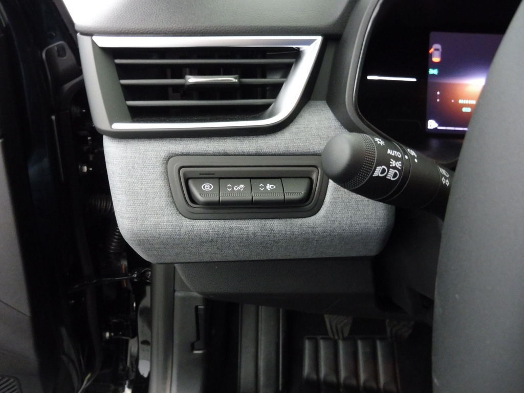 69838_p51 - RENAULT - CLIO - 2025 - photo 8