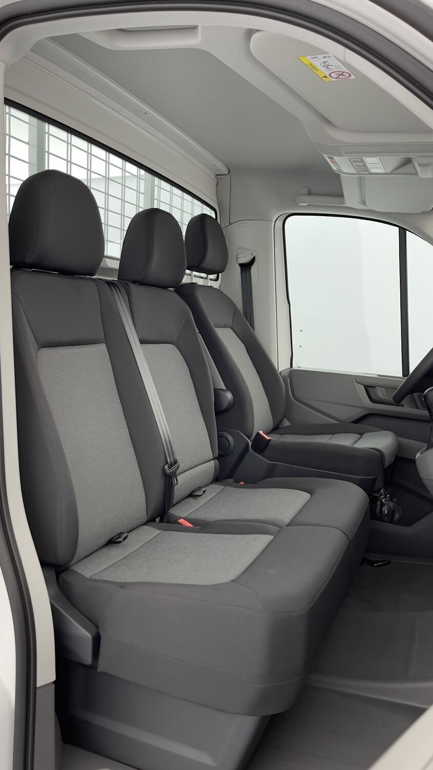 GLI00274388_p53 - VOLKSWAGEN - CRAFTER - 2024 - photo 11