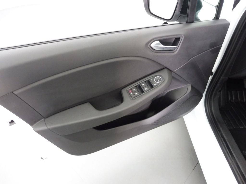 71338_p51 - RENAULT - CLIO - 2025 - photo 15