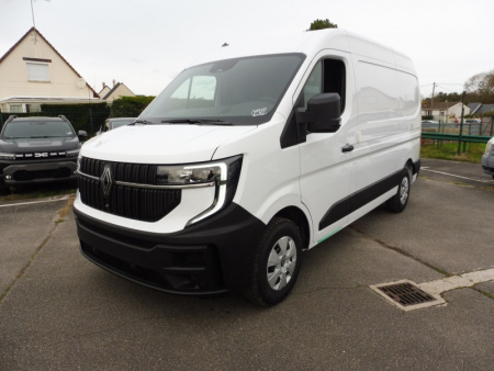 72322_p51 - RENAULT - MASTER - 2025