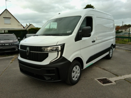 72323_p51 - RENAULT - MASTER - 2025
