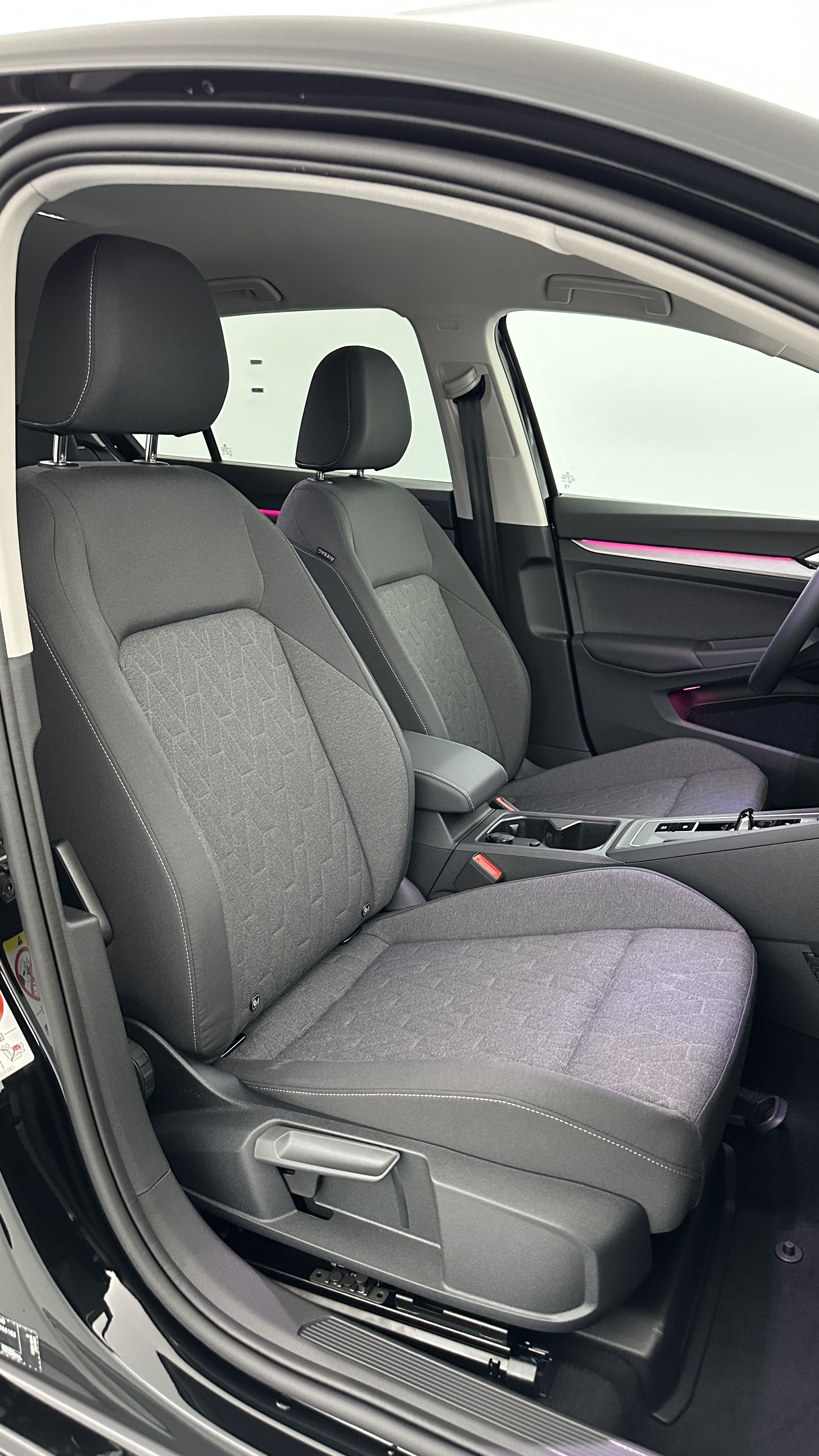 GLI00001761_p53 - VOLKSWAGEN - GOLF - 2025 - photo 18