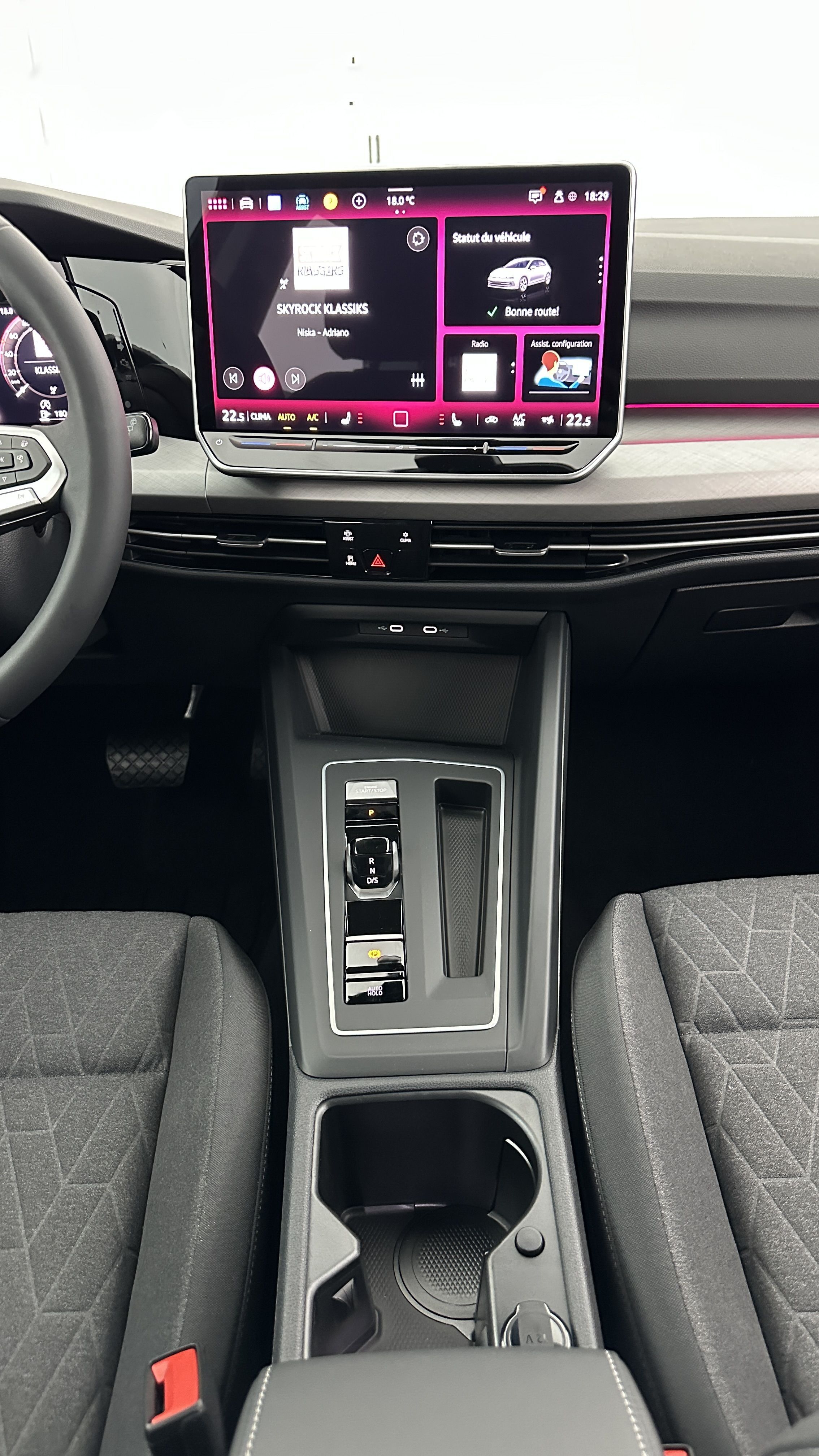 GLI00001762_p53 - VOLKSWAGEN - GOLF - 2025 - photo 16