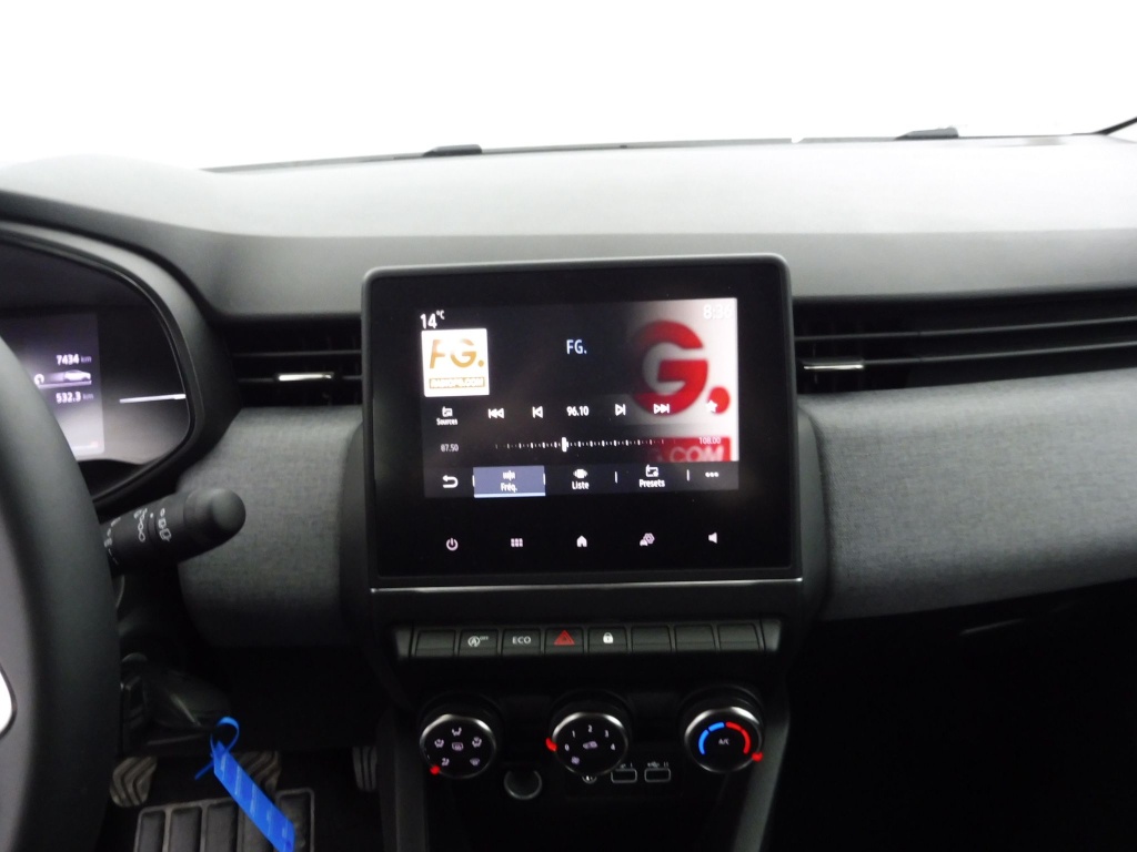 71379_p51 - RENAULT - CLIO - 2025 - photo 10