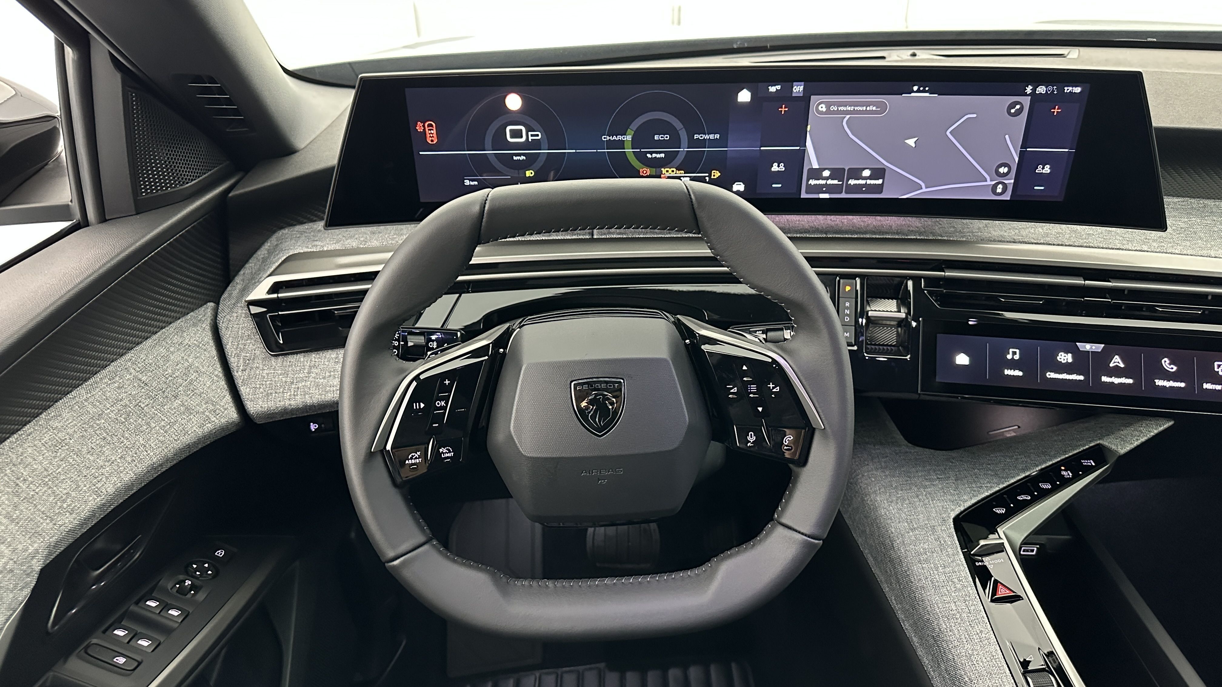 GLI00008313_p53 - PEUGEOT - 5008 - 2025 - photo 15