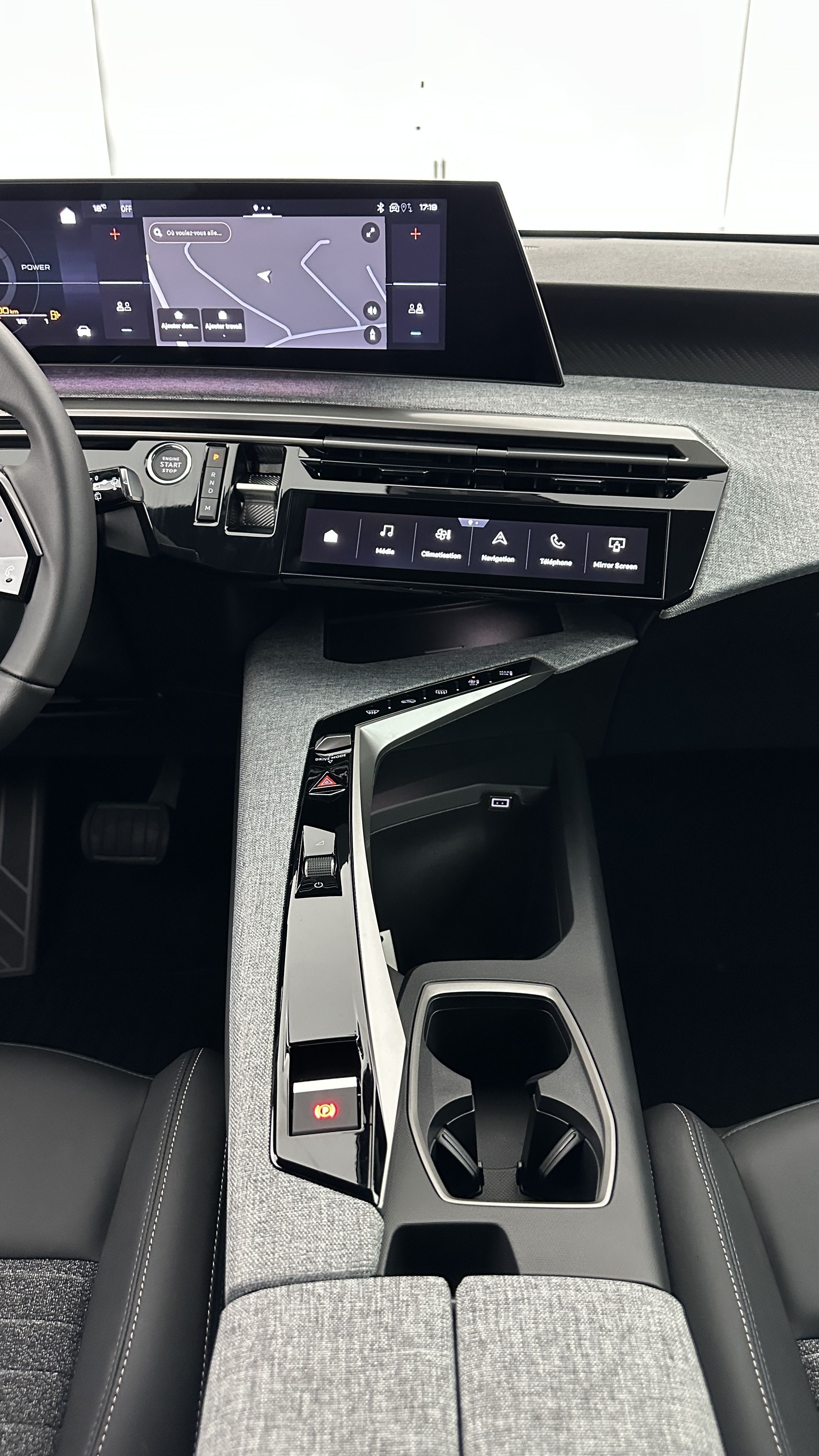 GLI00008313_p53 - PEUGEOT - 5008 - 2025 - photo 17