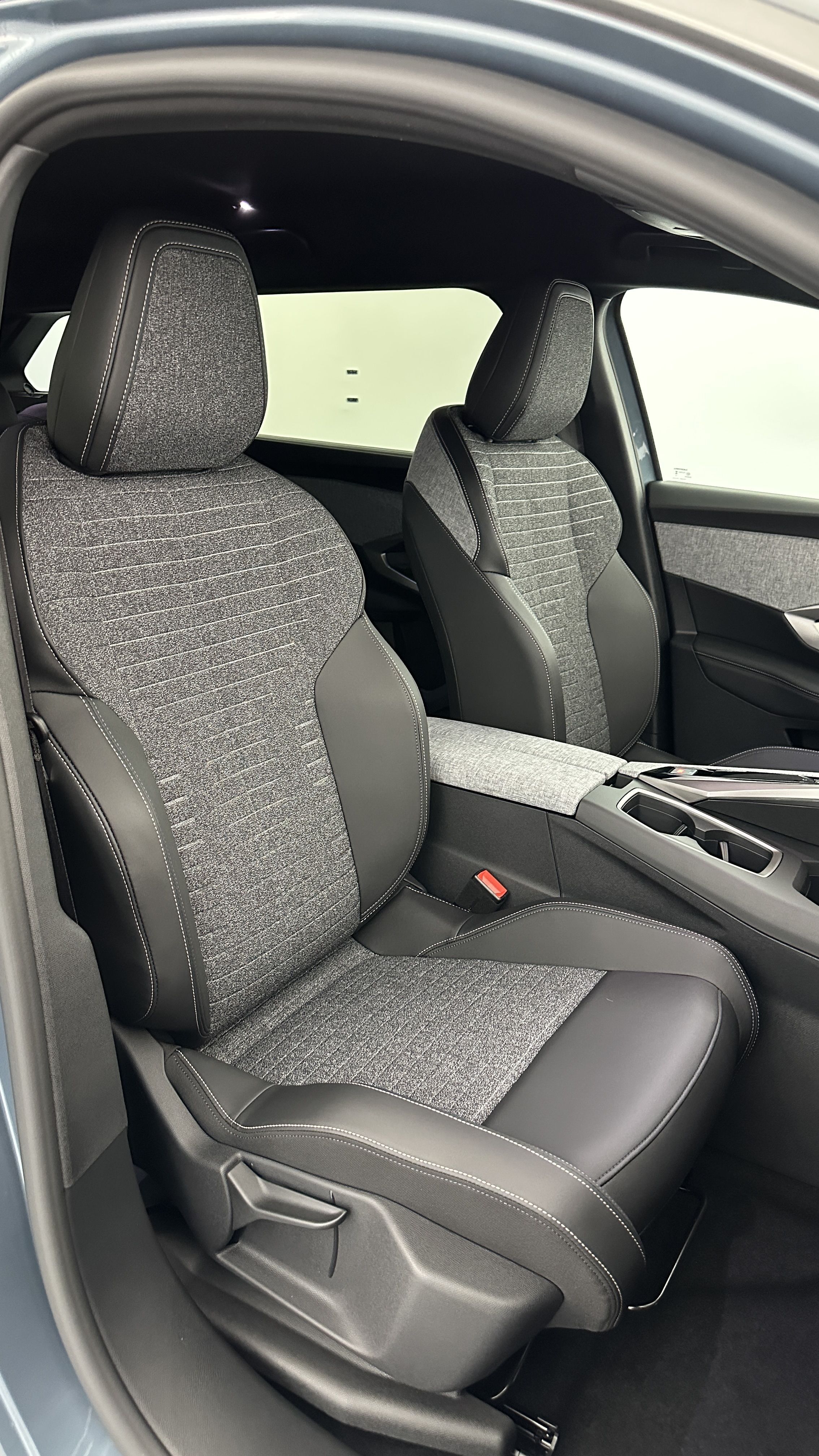 GLI00008313_p53 - PEUGEOT - 5008 - 2025 - photo 19