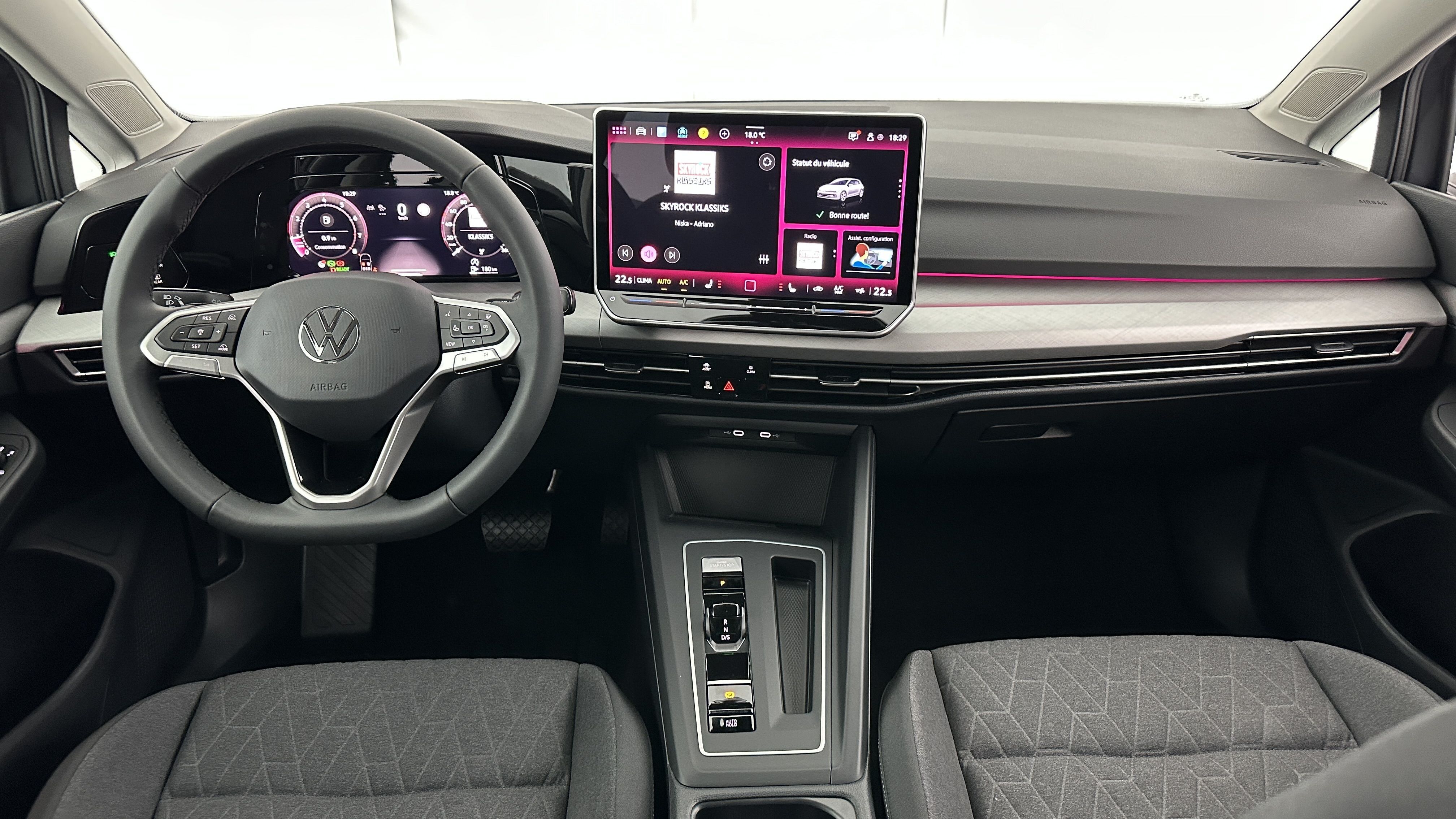 GLI00001755_p53 - VOLKSWAGEN - GOLF - 2025 - photo 7