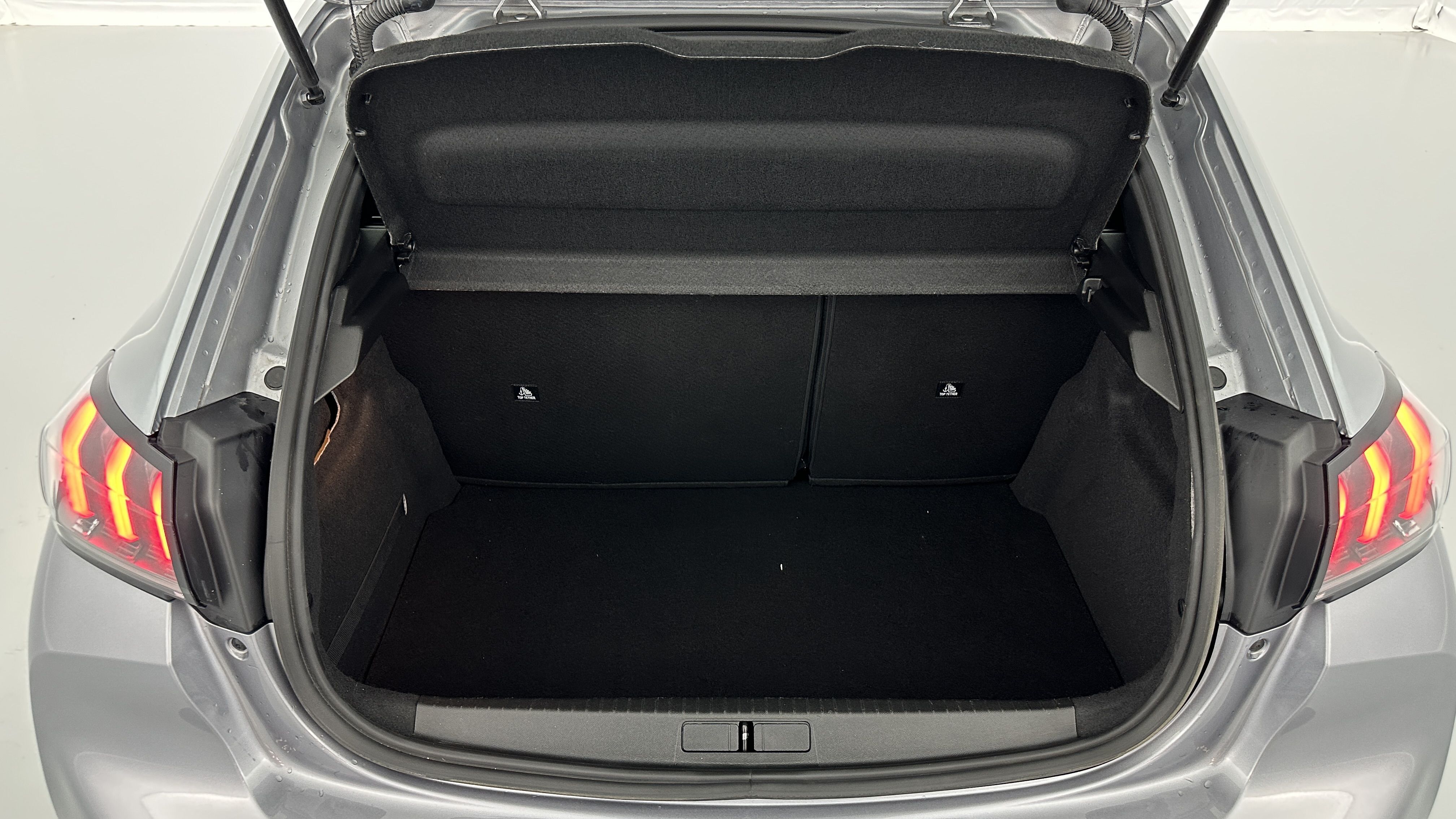 GLI00008058_p53 - PEUGEOT - 208 - 2023 - photo 10