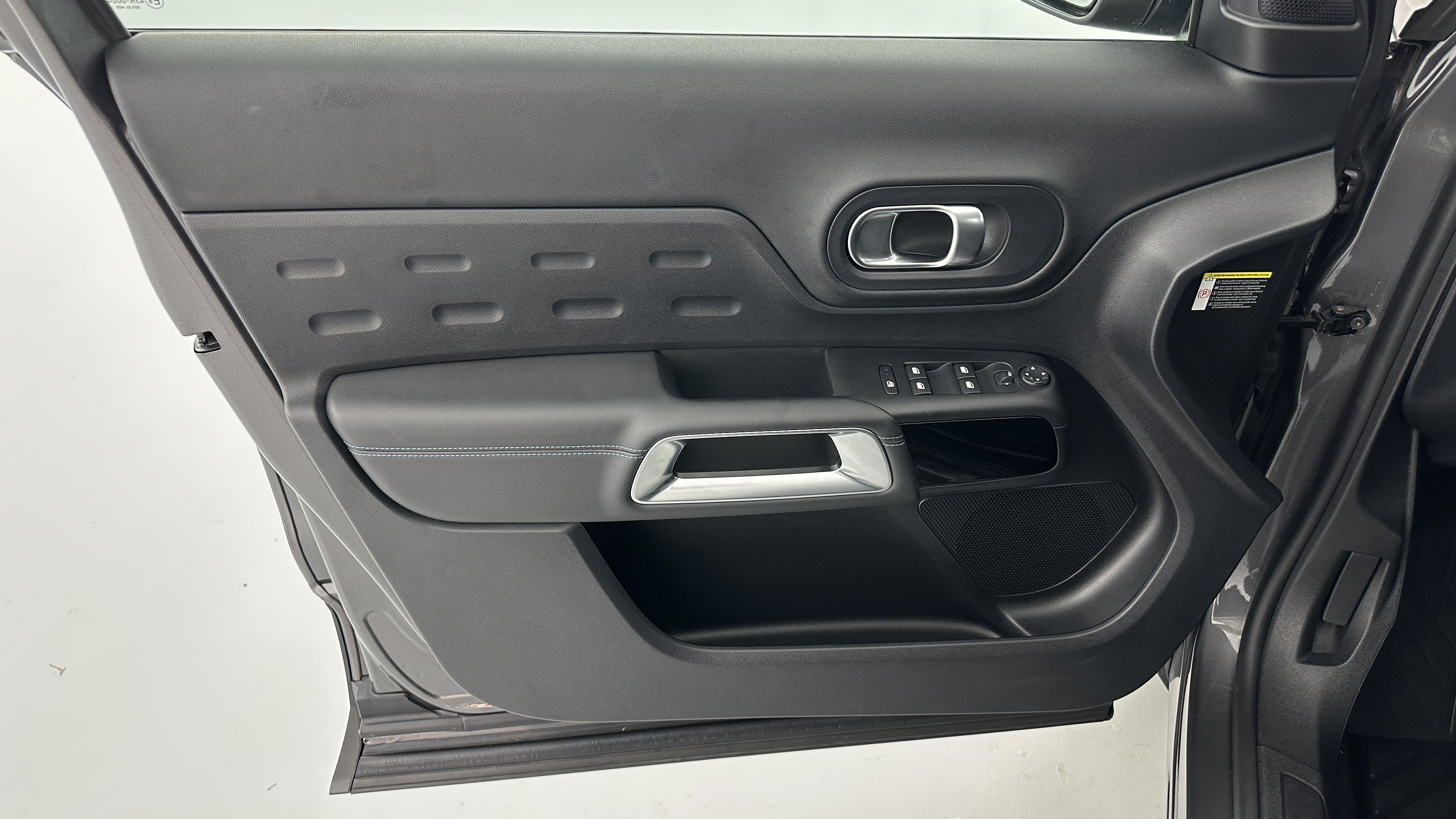 GLI00008050_p53 - CITROEN - C5 AIRCROSS - 2023 - photo 12