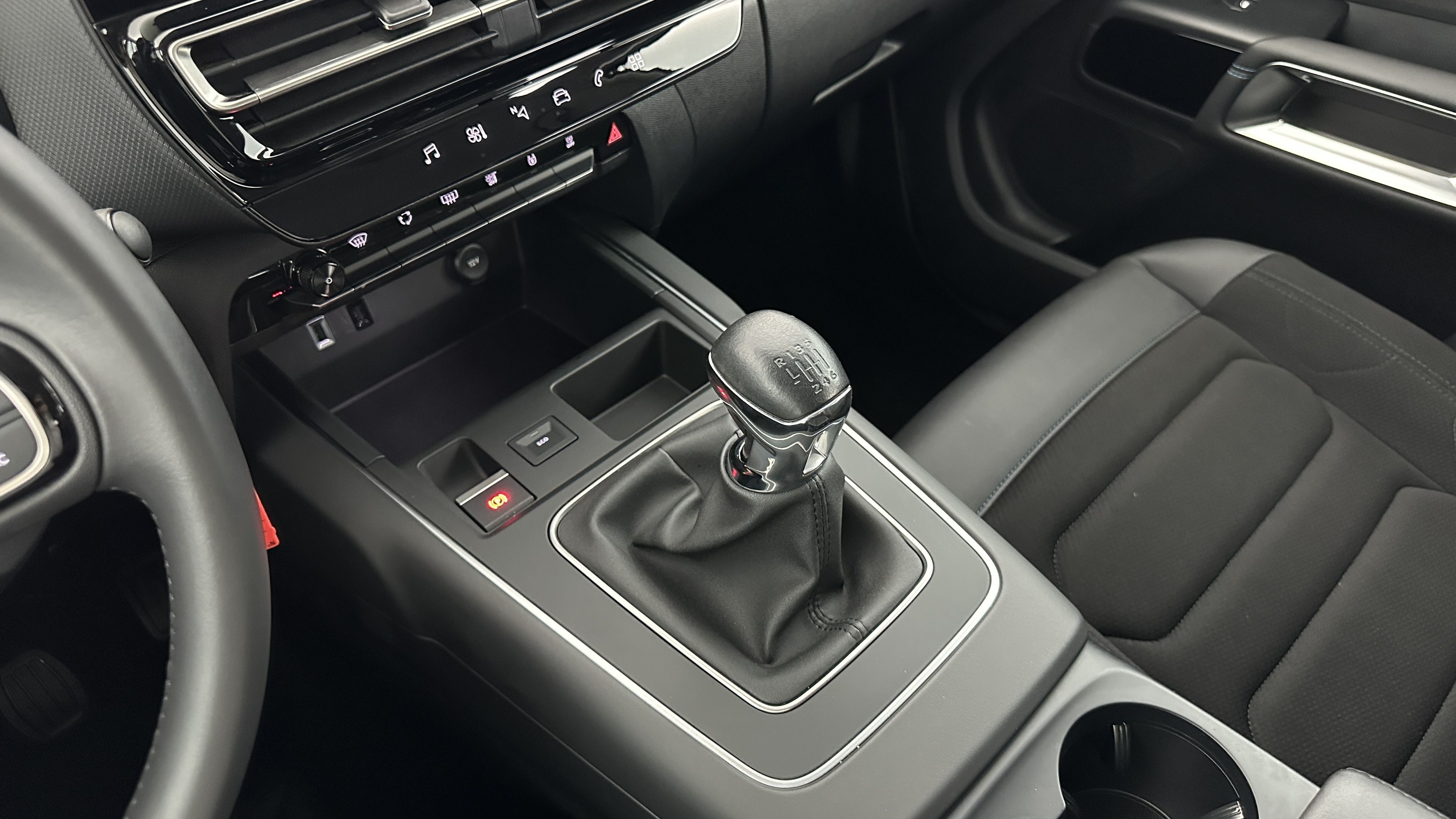 GLI00008050_p53 - CITROEN - C5 AIRCROSS - 2023 - photo 16