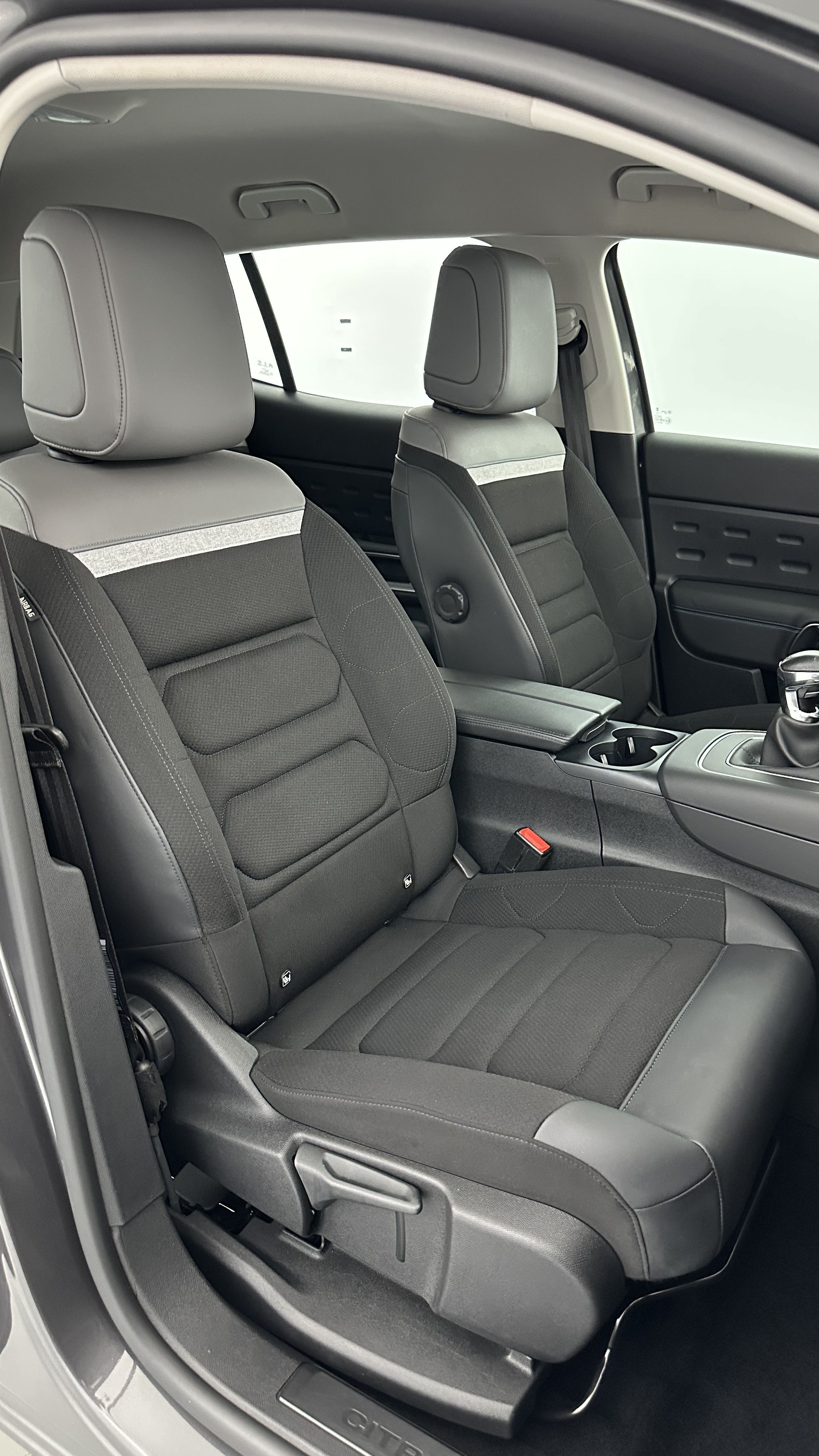 GLI00008050_p53 - CITROEN - C5 AIRCROSS - 2023 - photo 17